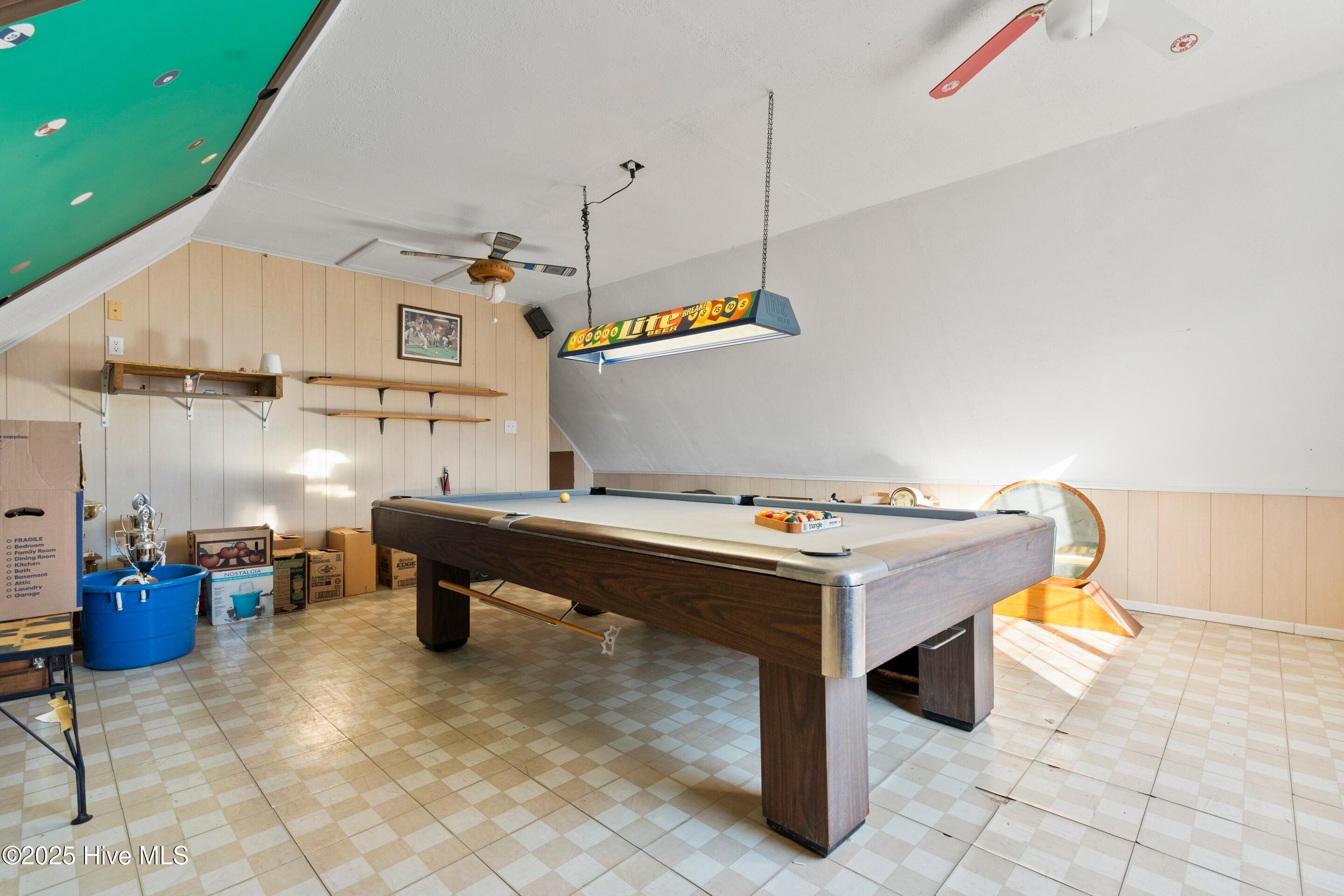 100535792 | Photo 70