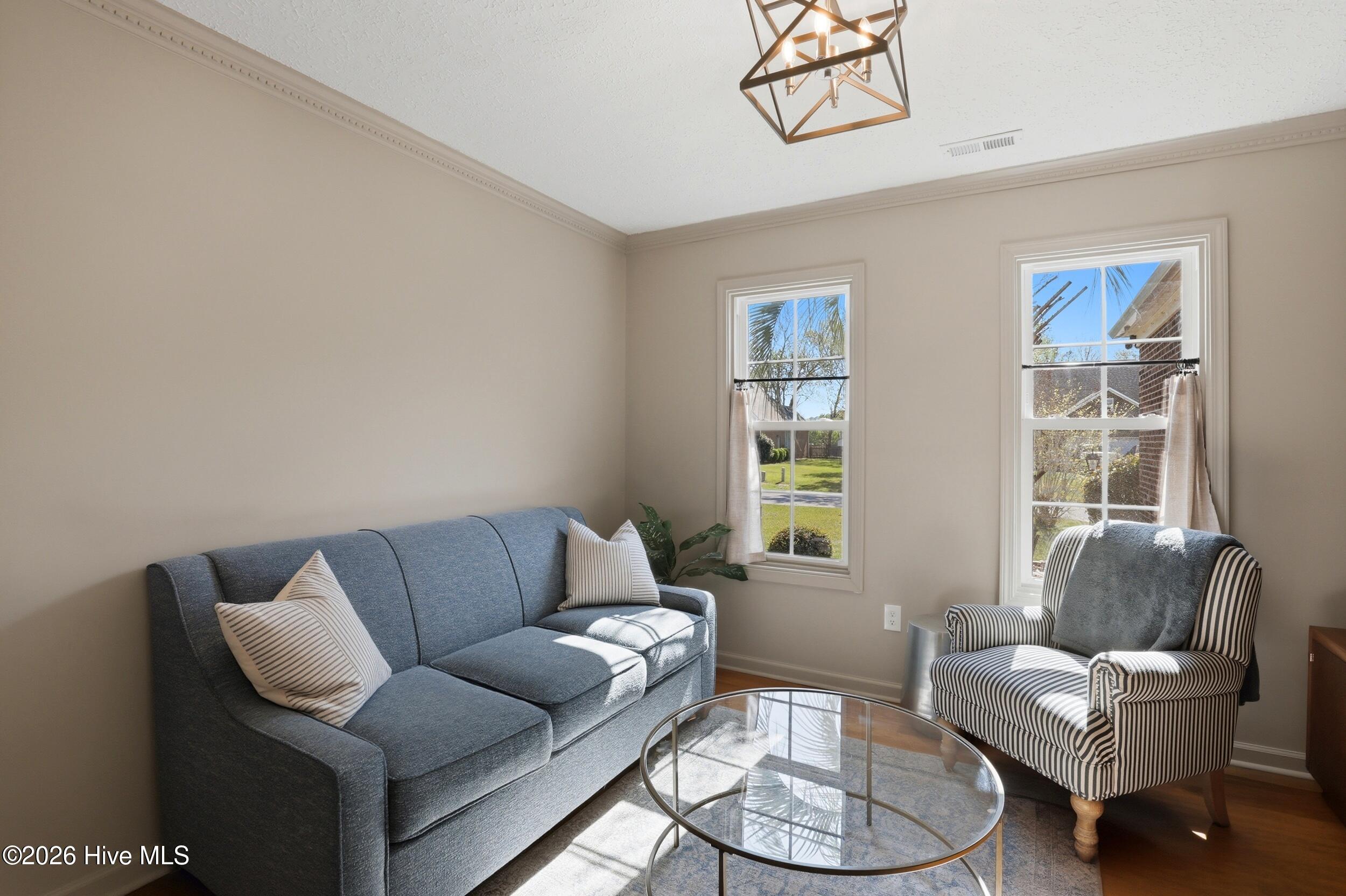 100563853 | Photo 13