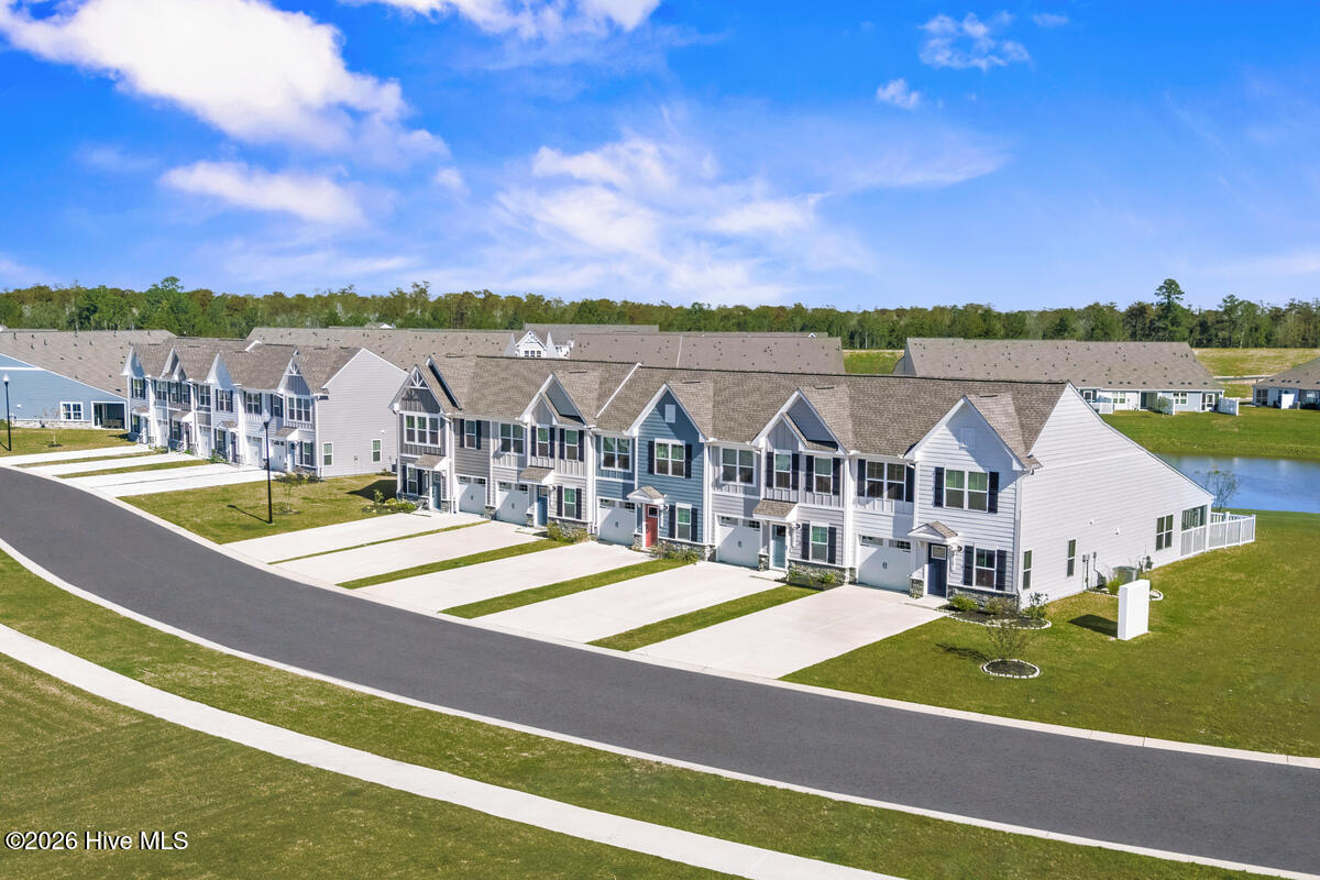 100545667 | Photo 24