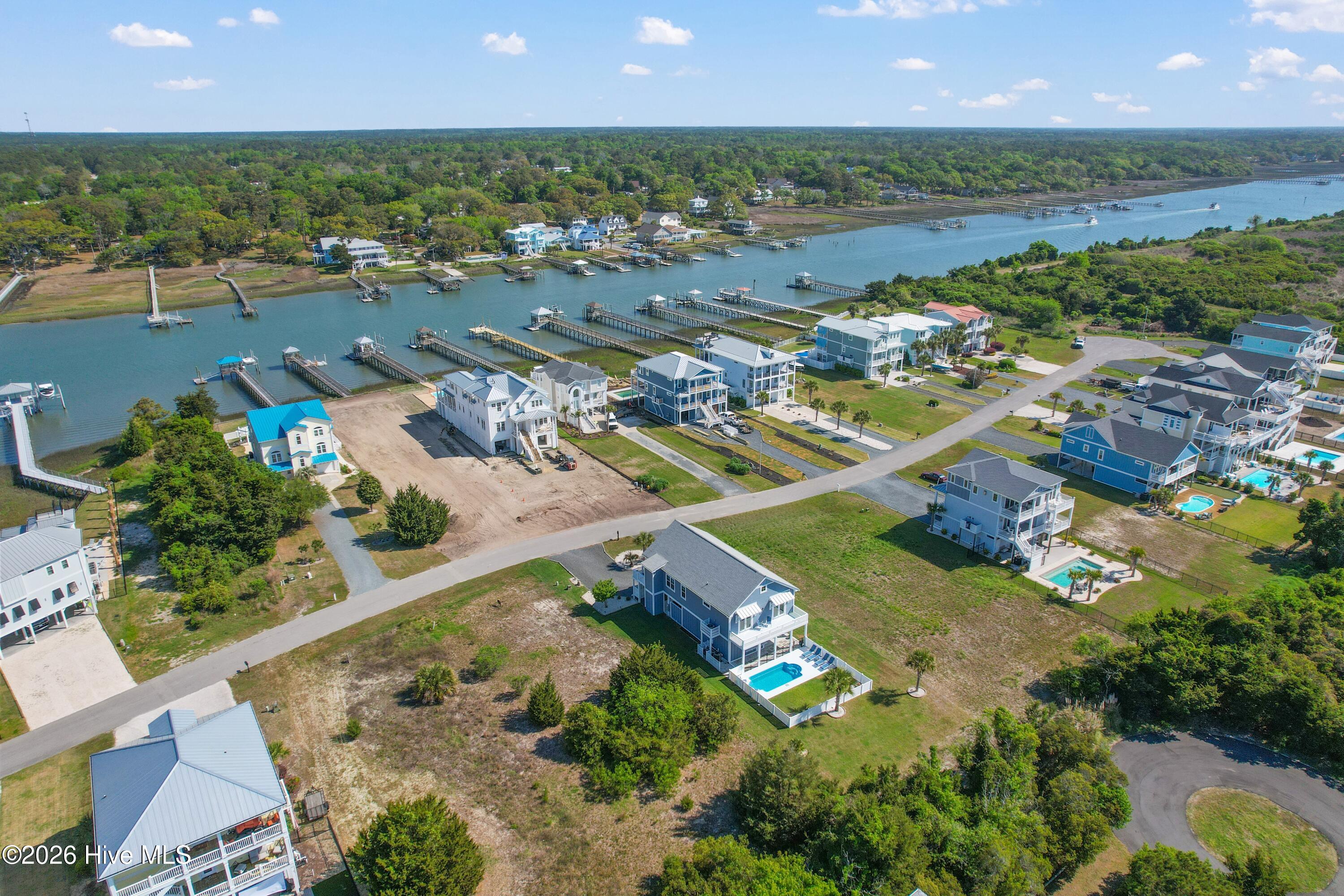 100567916 | Photo 65