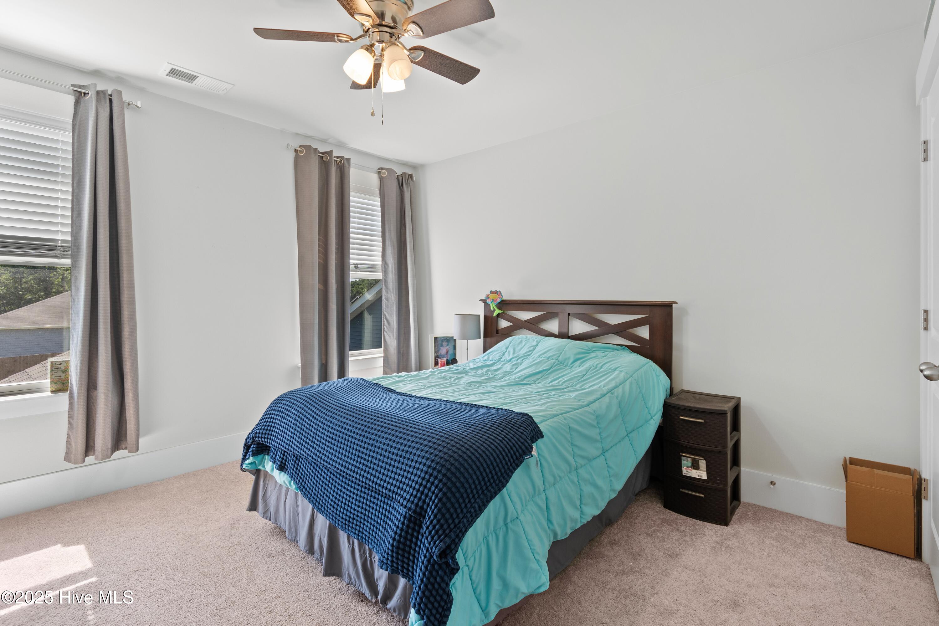 100497017 | Photo 21