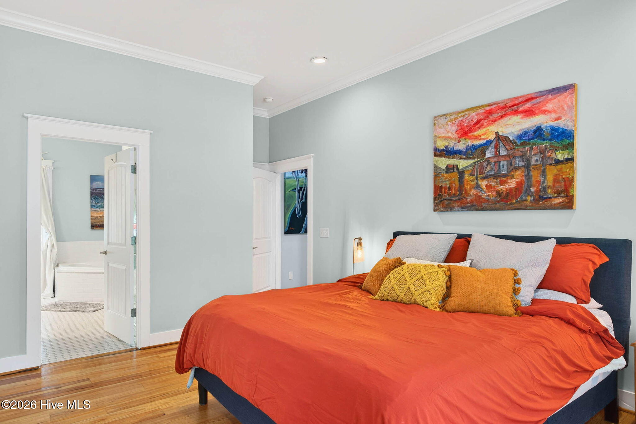 100564993 | Photo 25