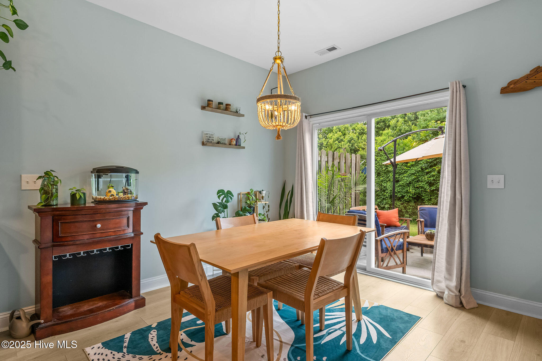 100513272 | Photo 14