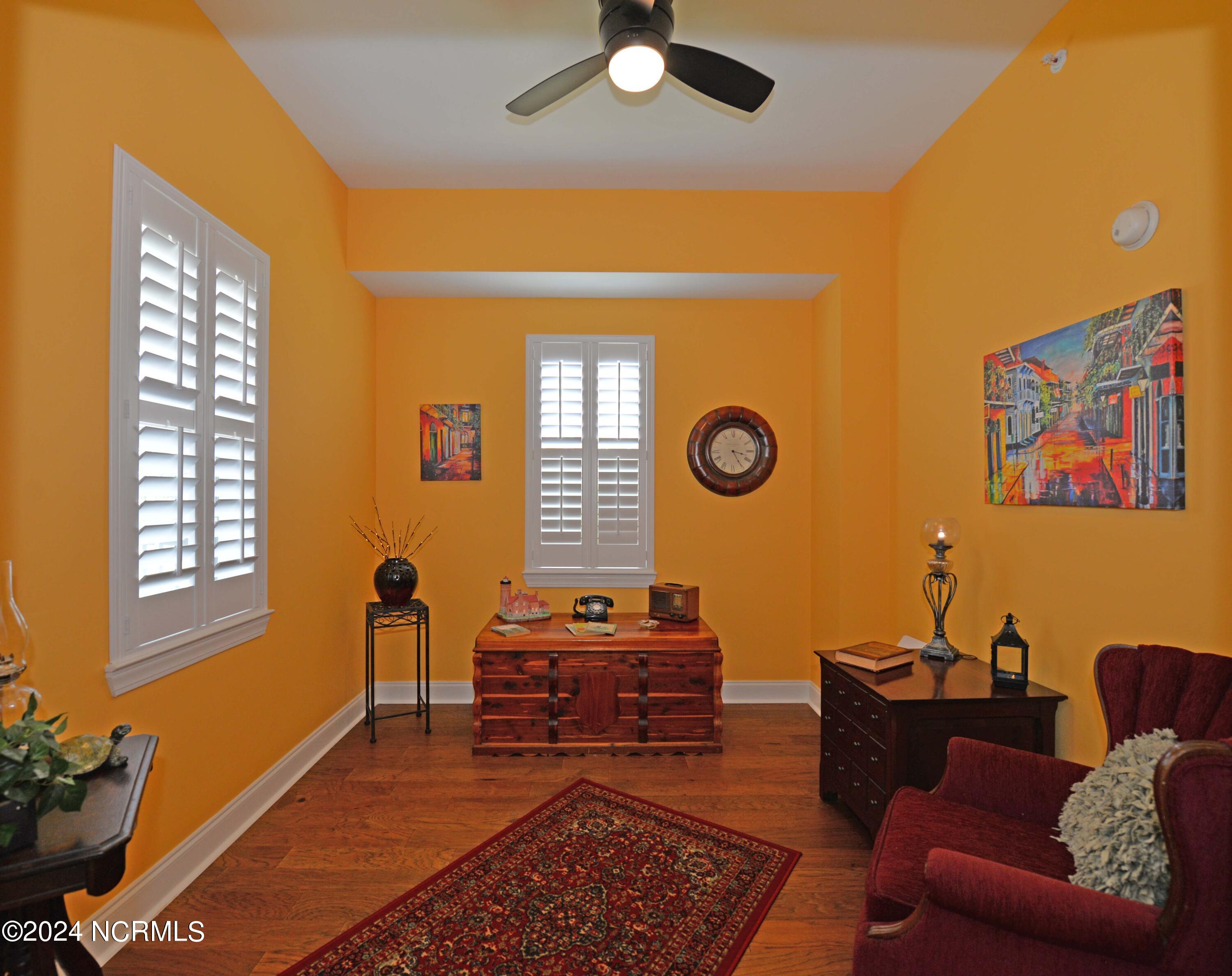 100443482 | Photo 22