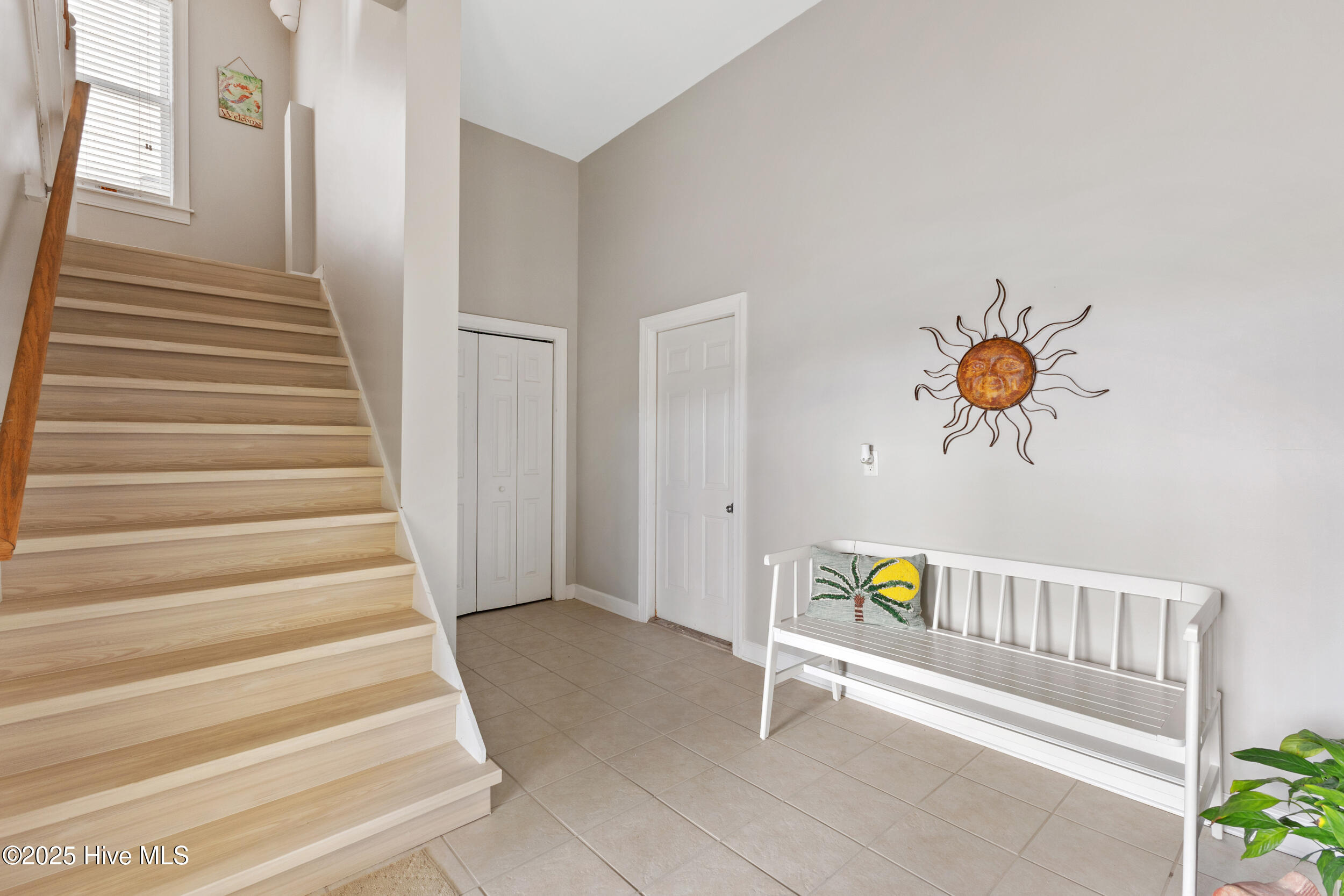 100534719 | Photo 15