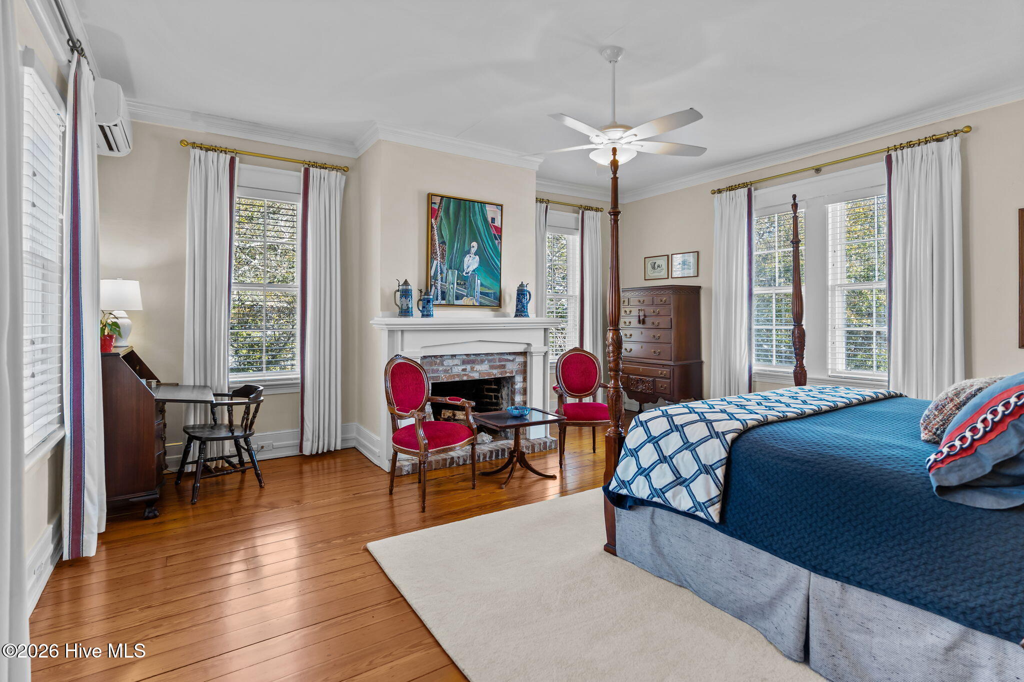 100562122 | Photo 49