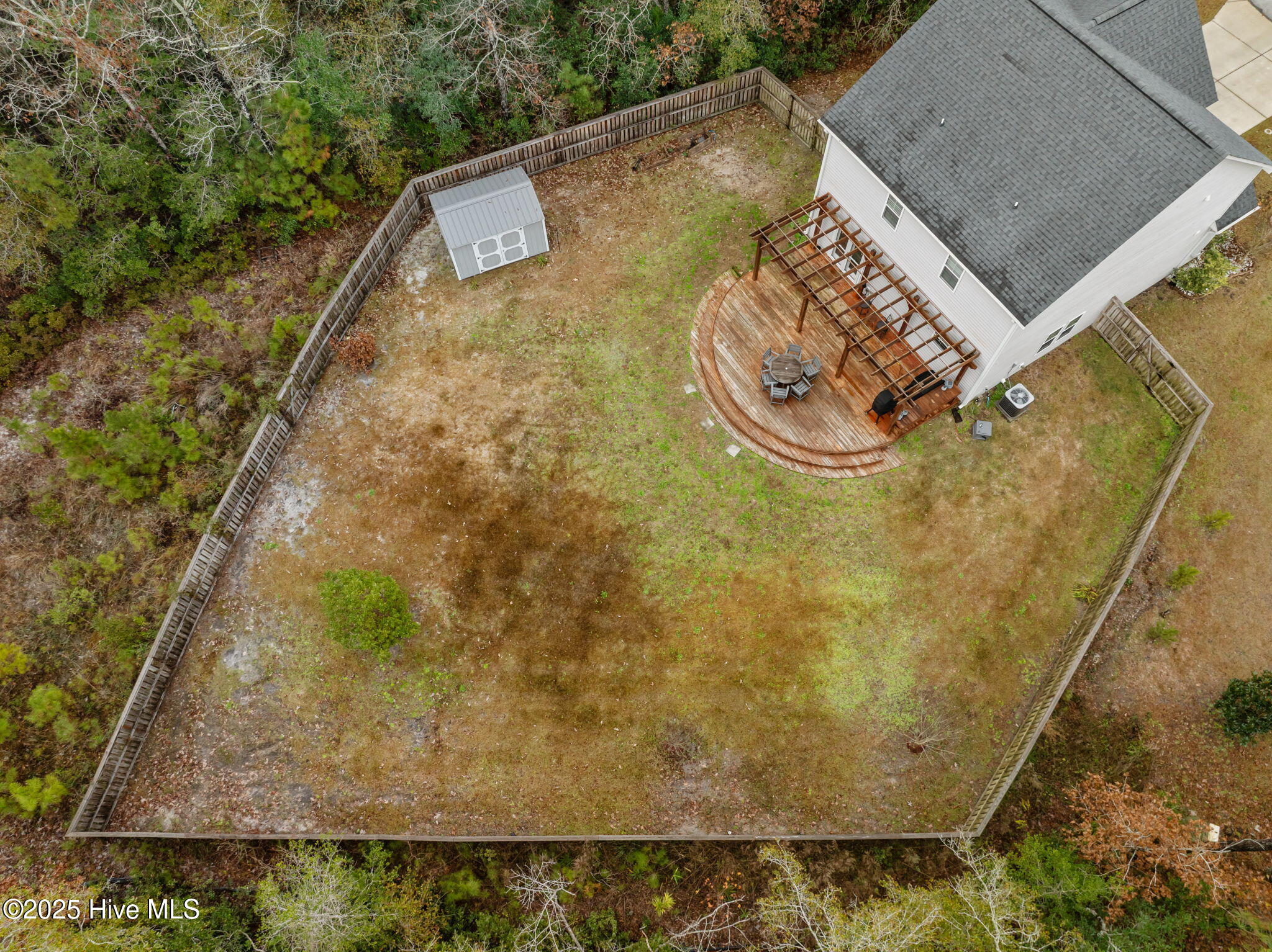 100544469 | Photo 39