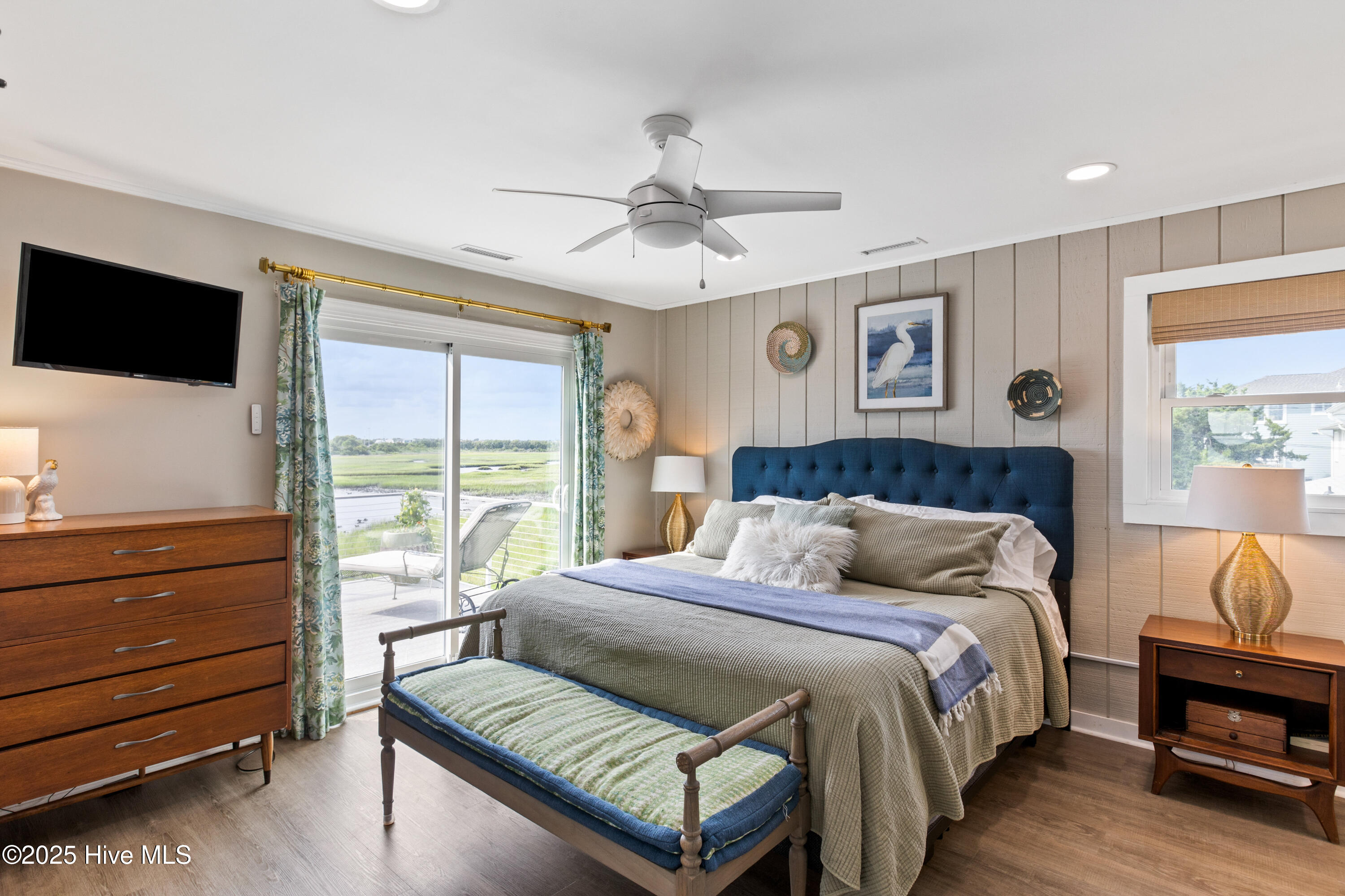 100567814 | Photo 21