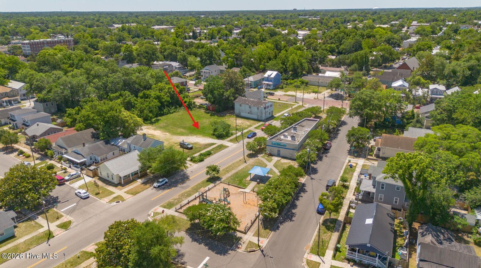 100566843 | Photo 23