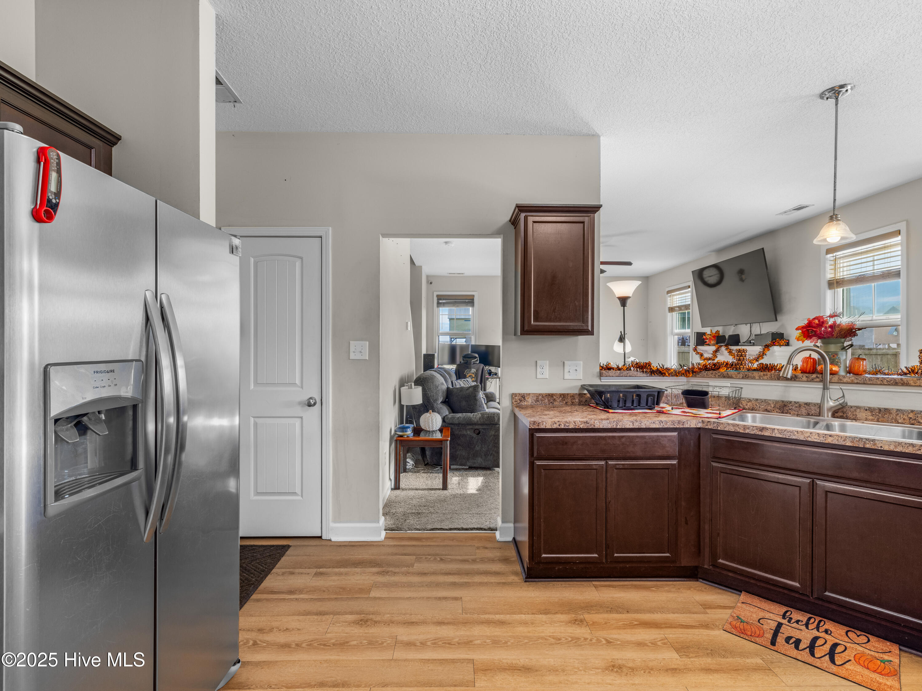 100538122 | Photo 21