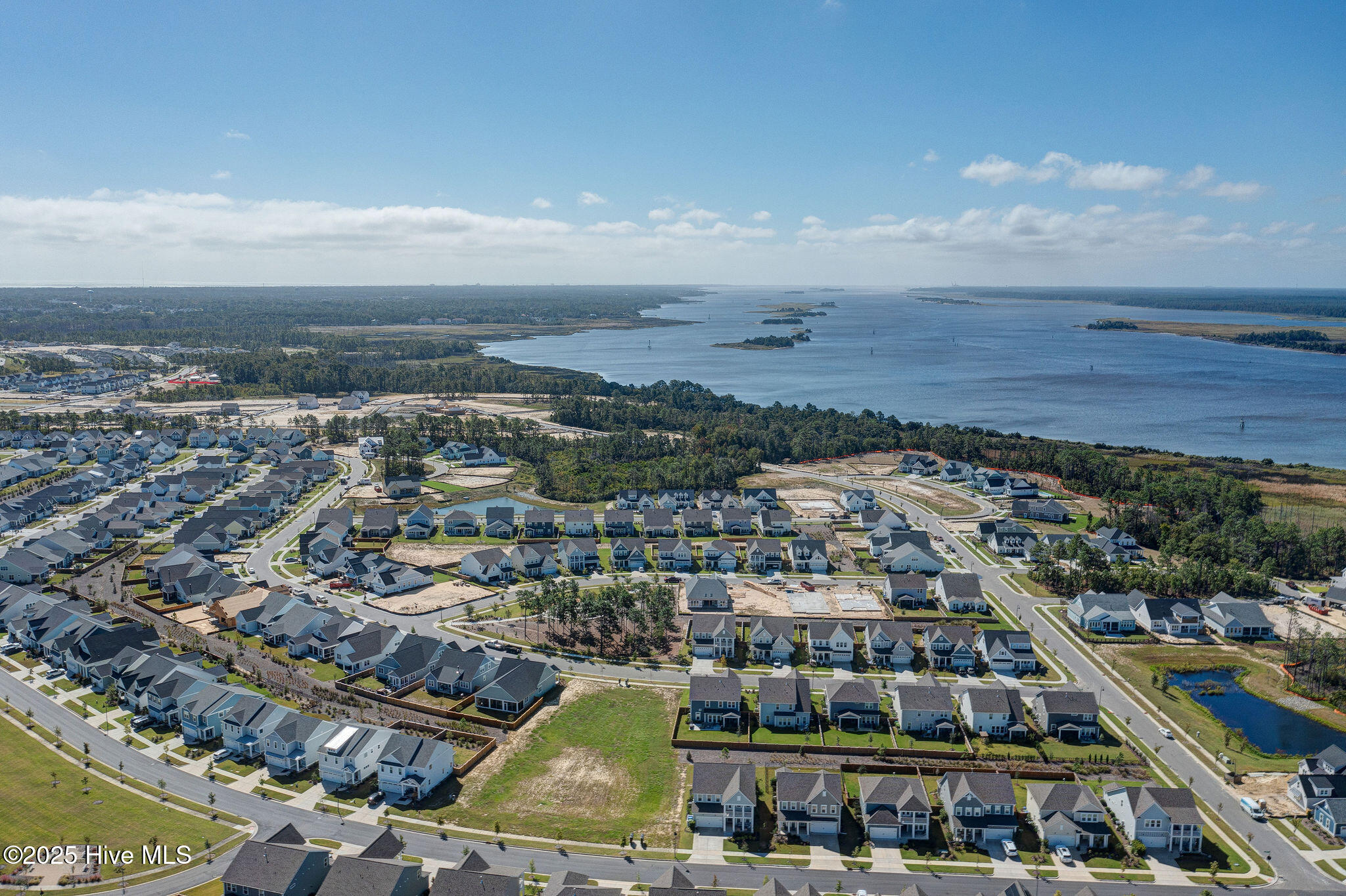 100534106 | Photo 34