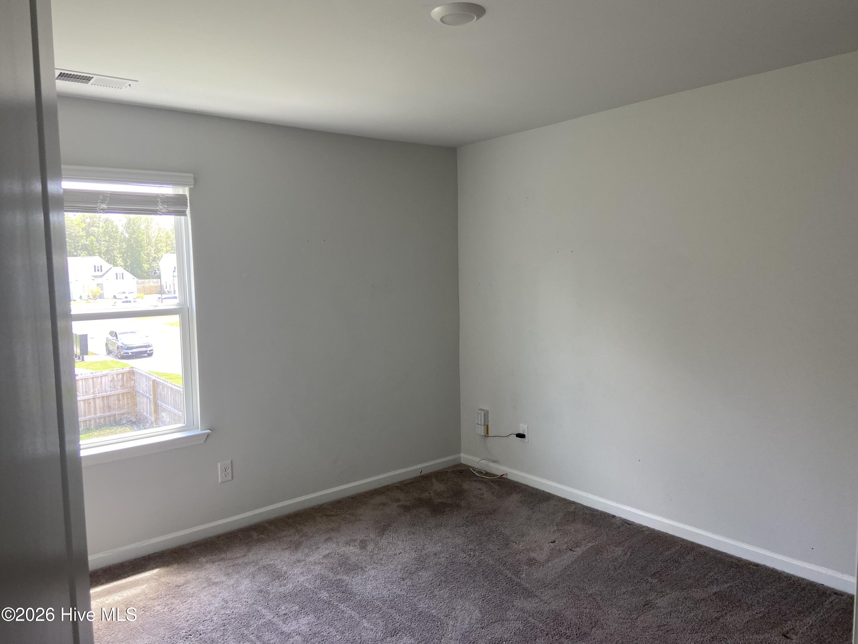 100561980 | Photo 31