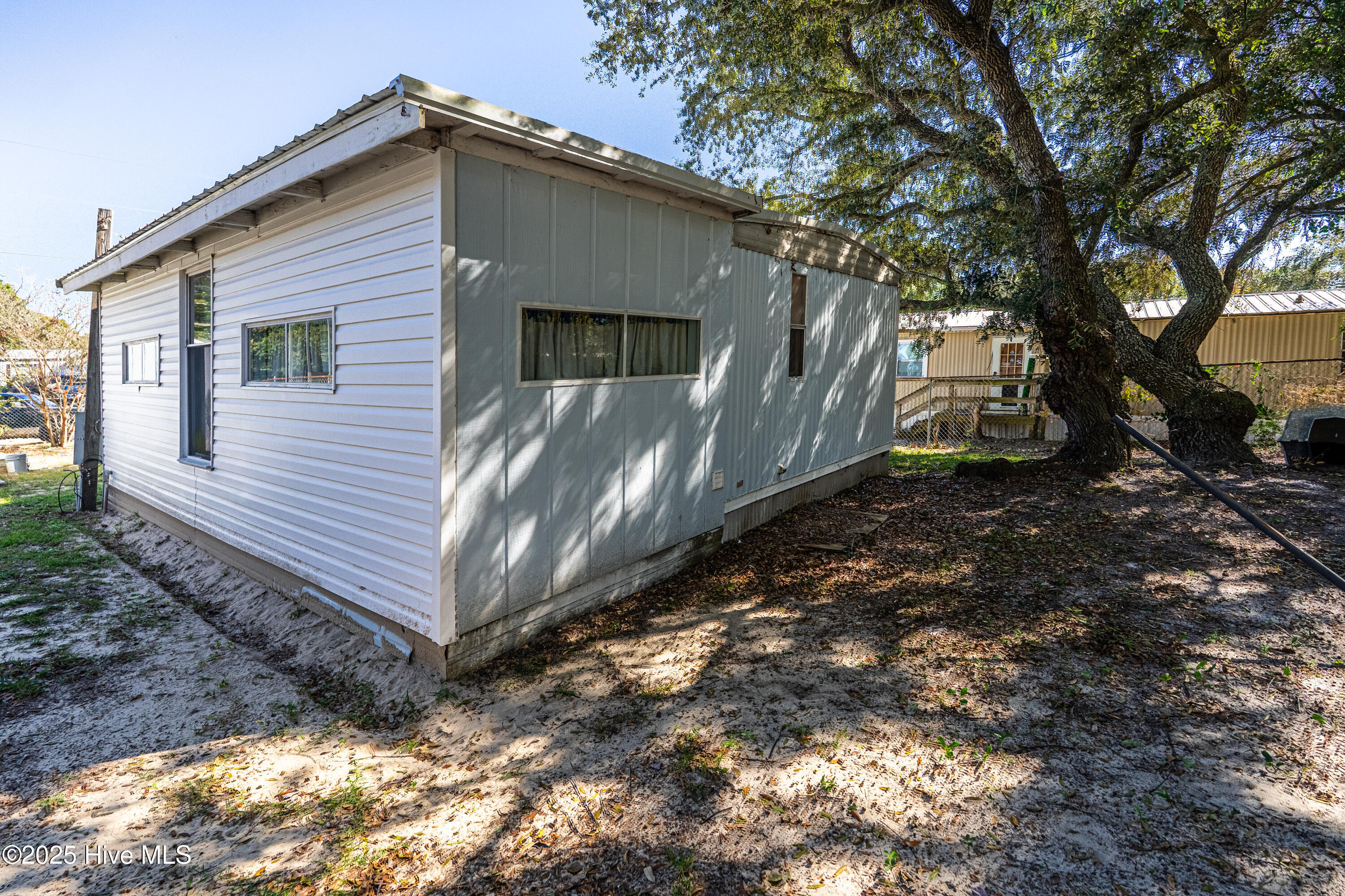 100538170 | Photo 31