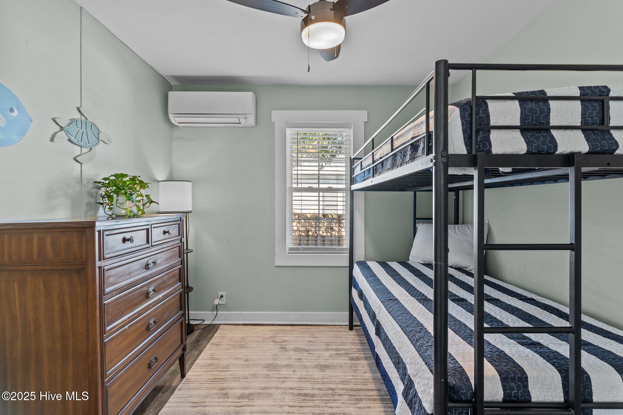 100511198 | Photo 11