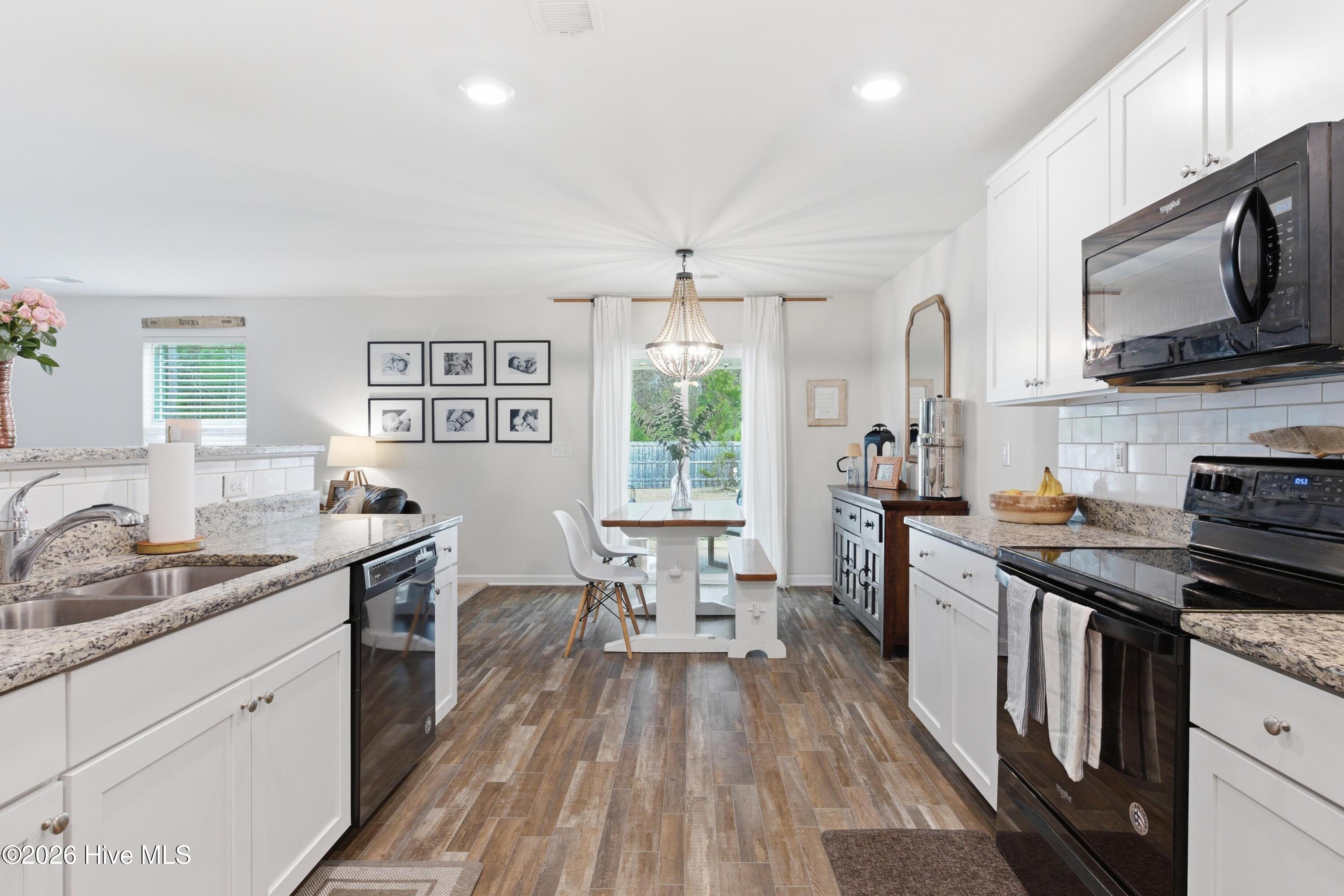 100558075 | Photo 20