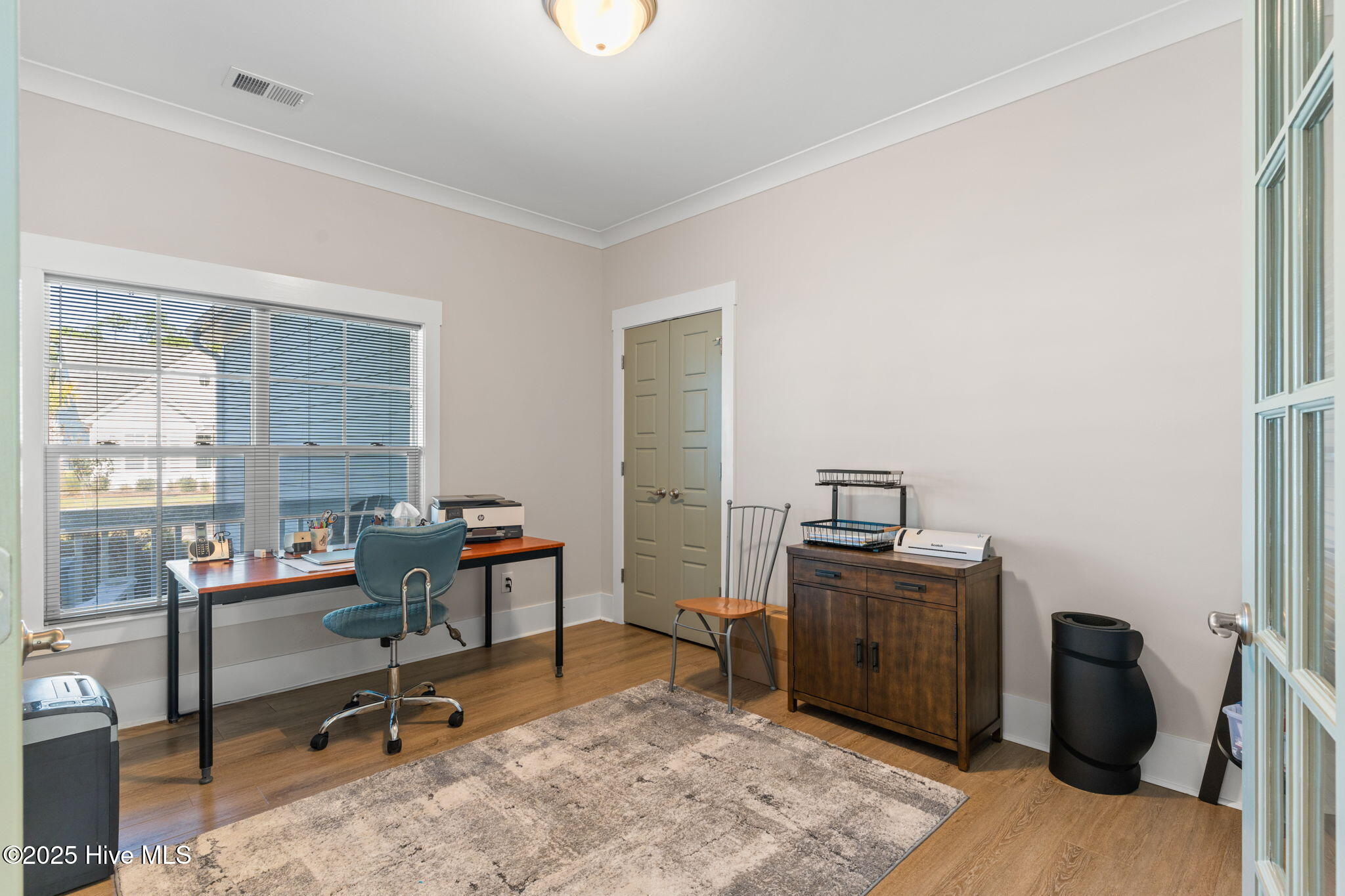 100534484 | Photo 53