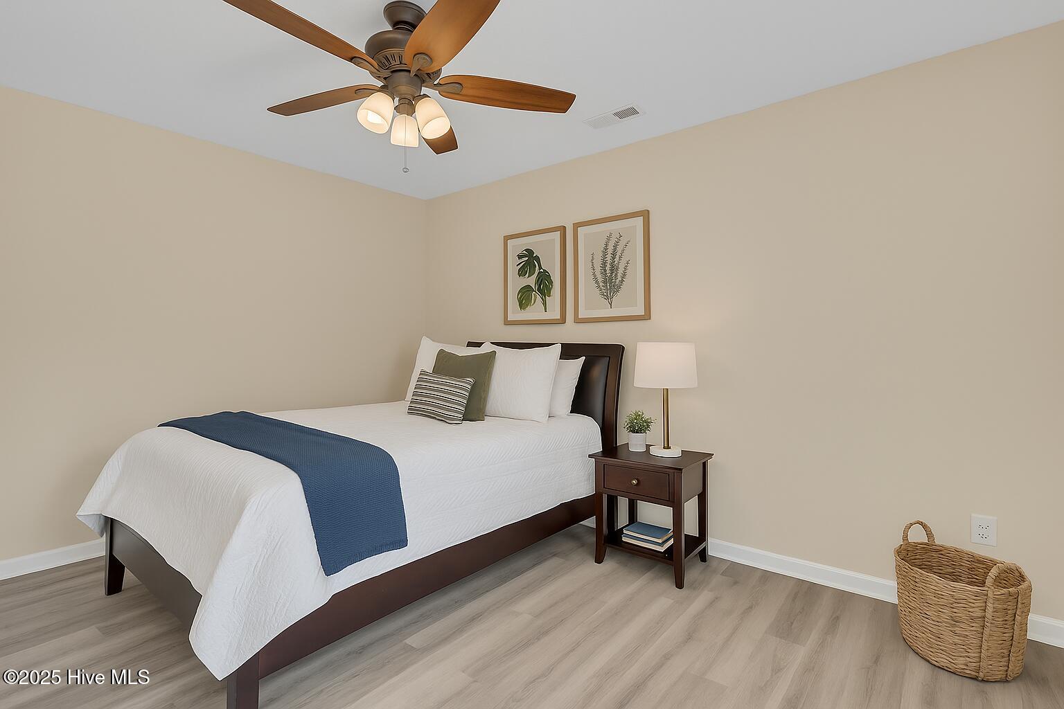 100543467 | Photo 31