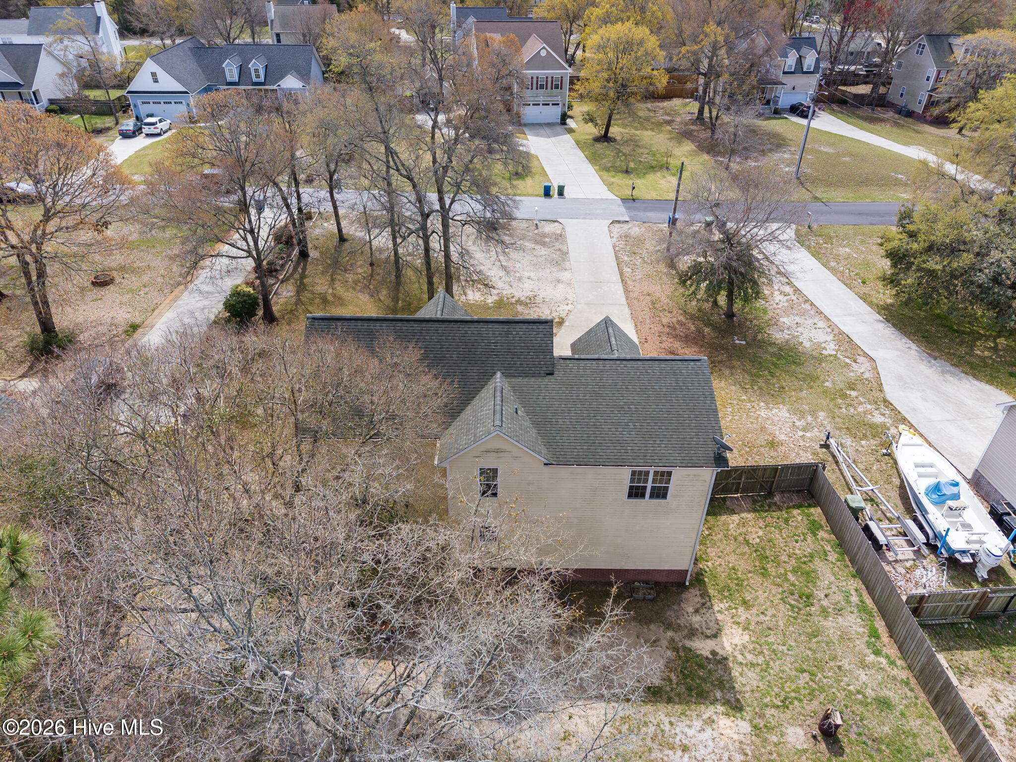 100562601 | Photo 51