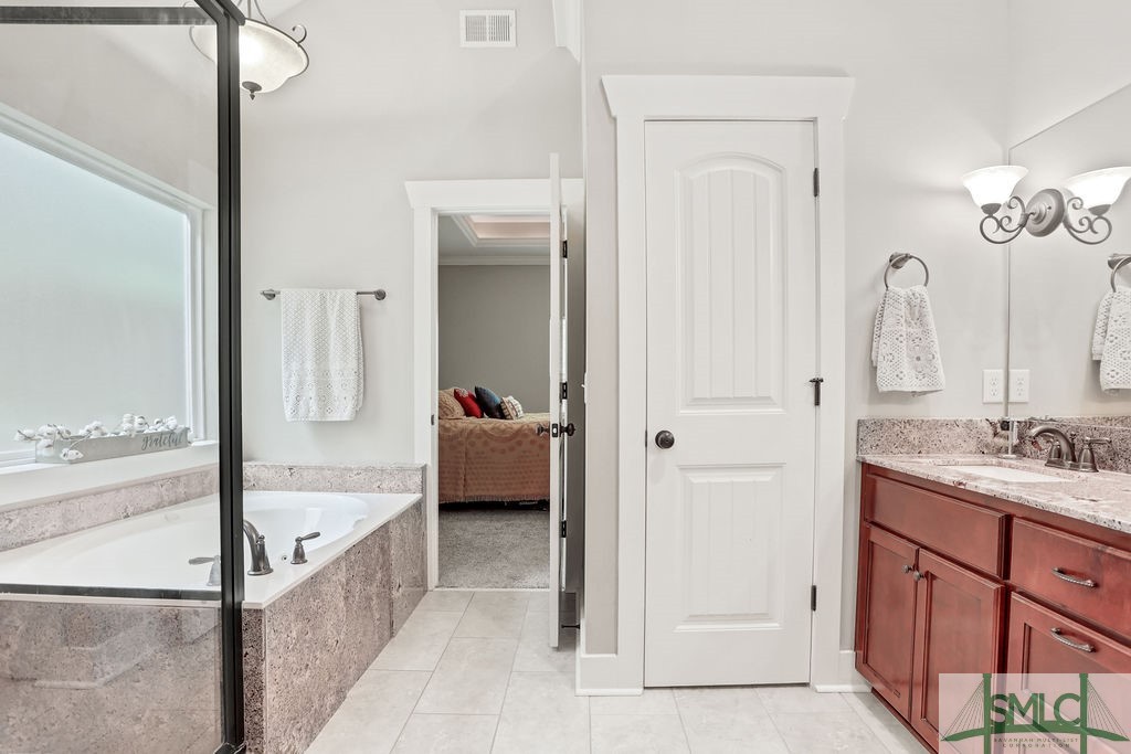 190 Blackjack Oak Drive E, Richmond Hill, GA, 31324