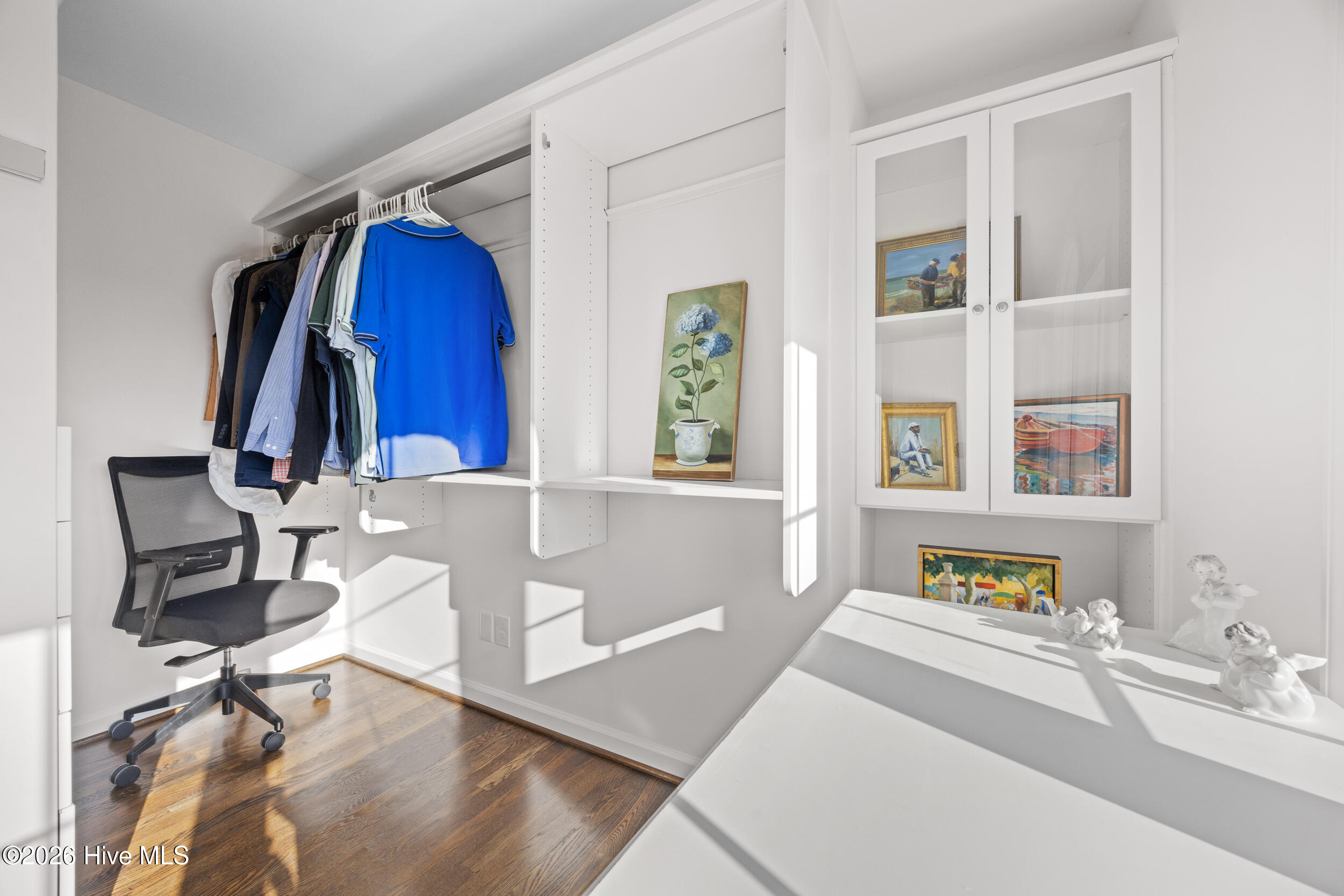 100553782 | Photo 41