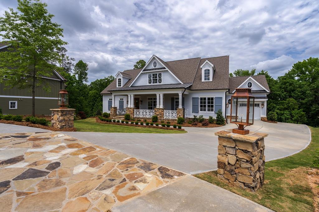 Stone Driveway Accent