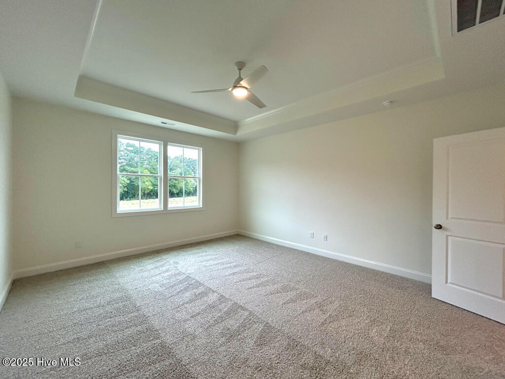 100510168 | Photo 40