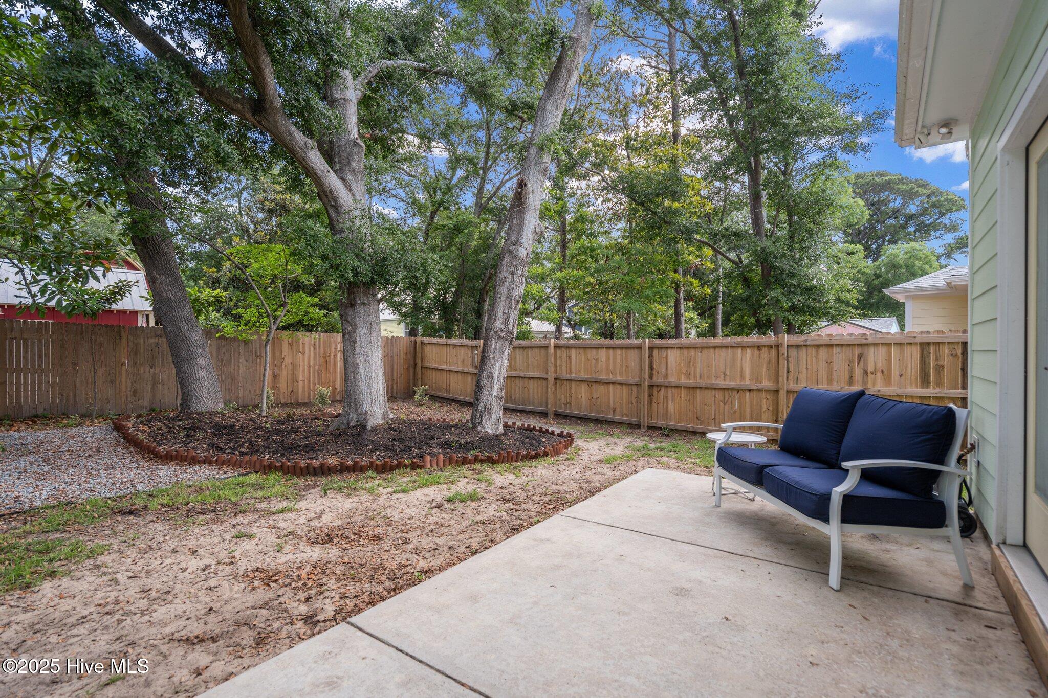 100552059 | Photo 45