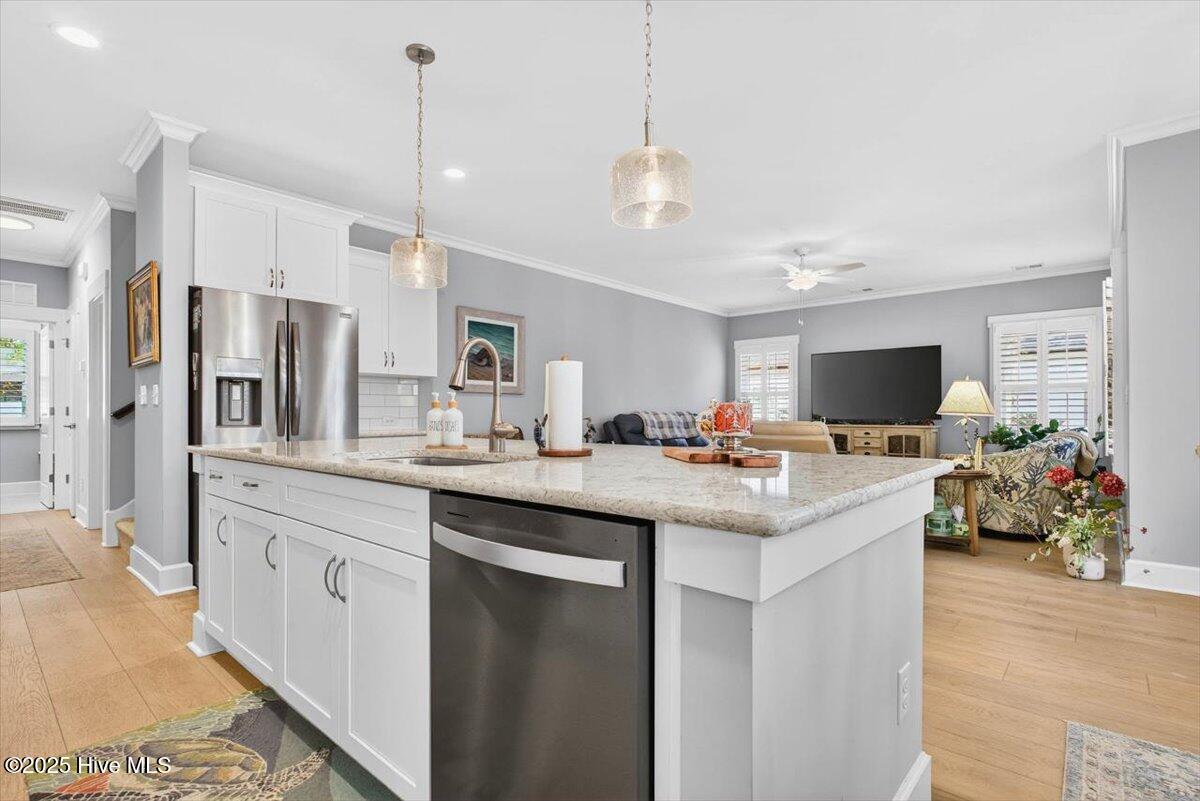 100546155 | Photo 15