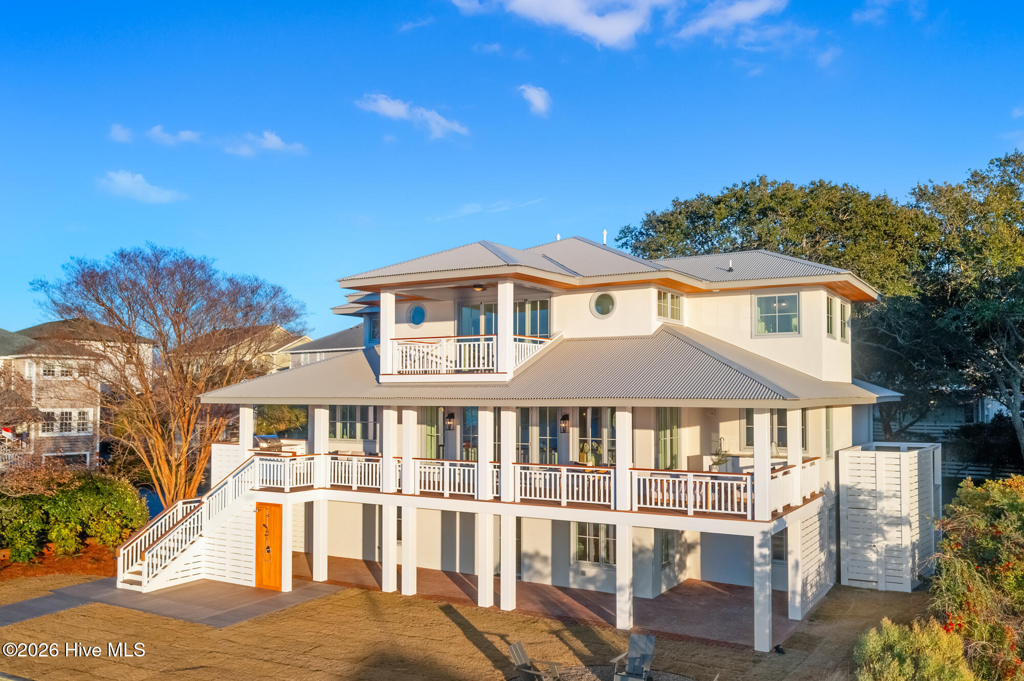 100550703 | Photo 53