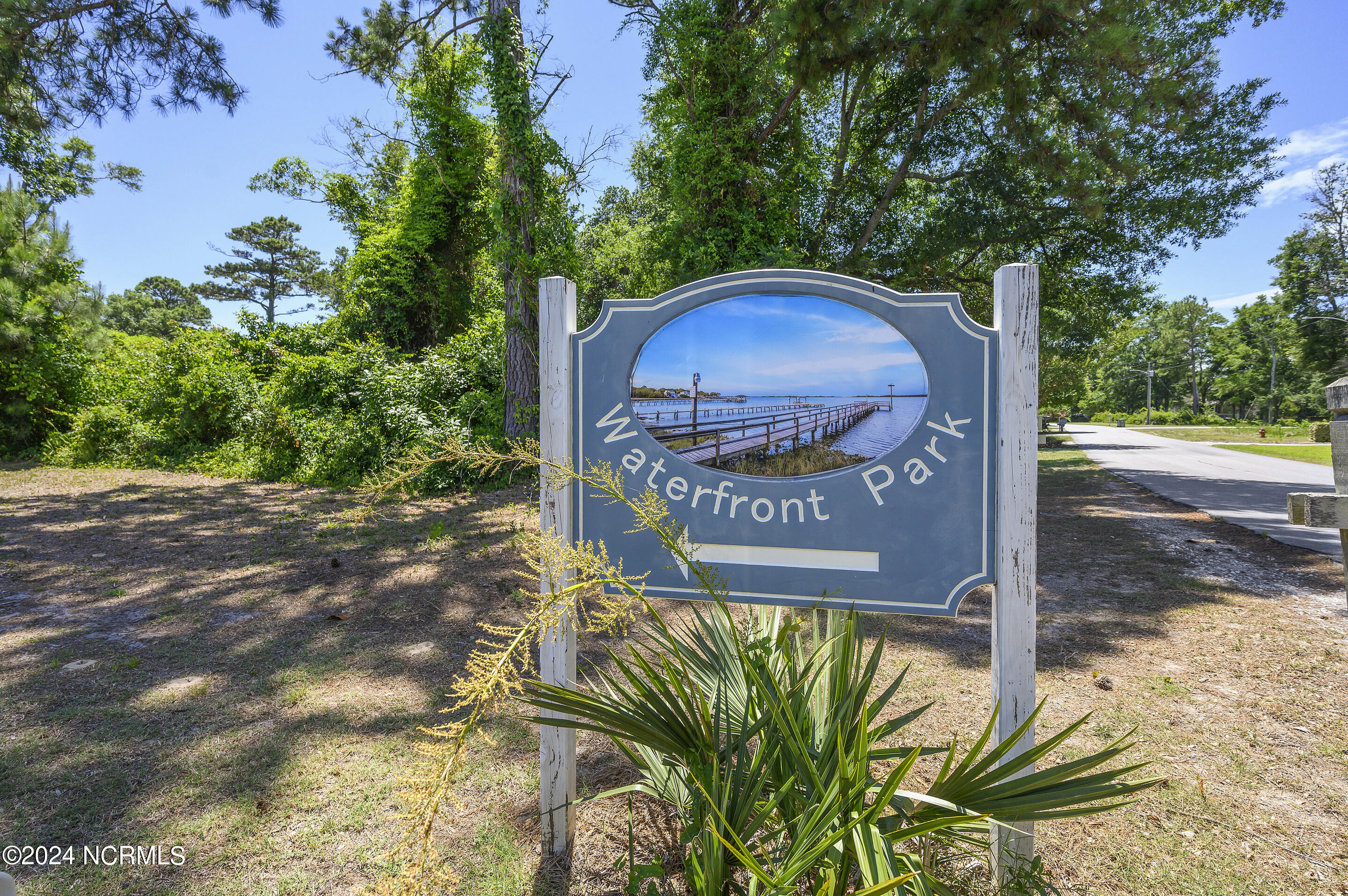 100443892 | Photo 32