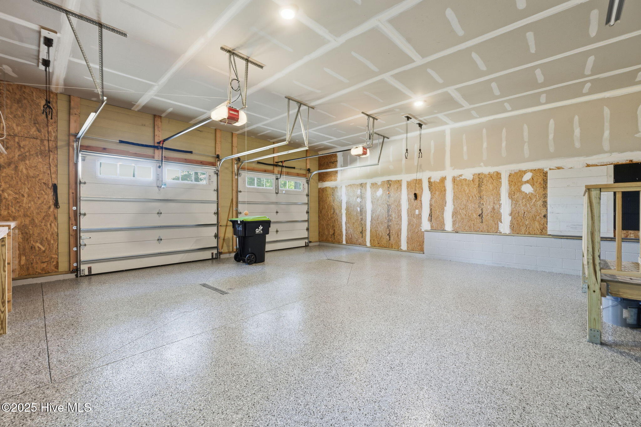 100535585 | Photo 112