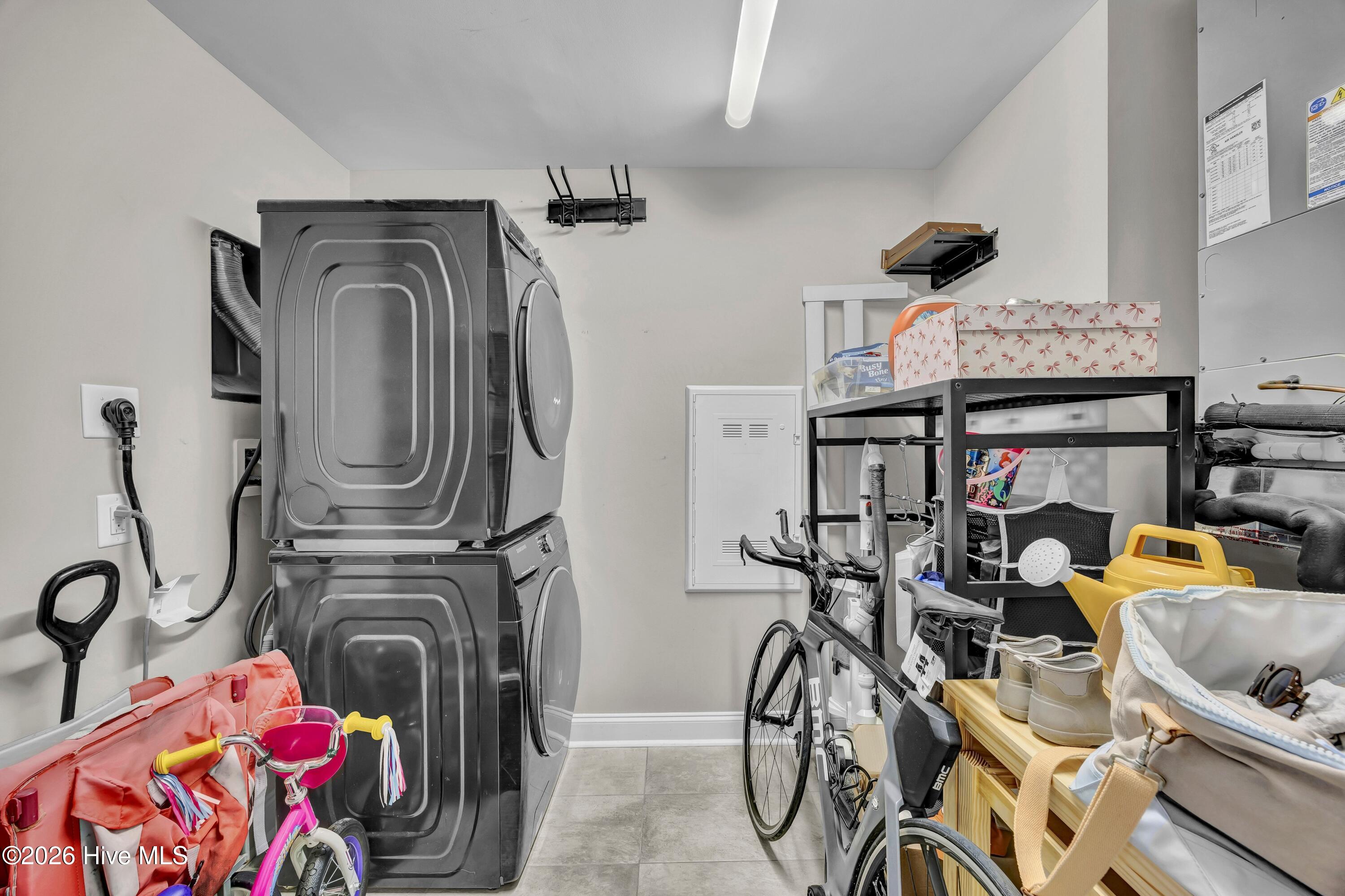 100551474 | Photo 13