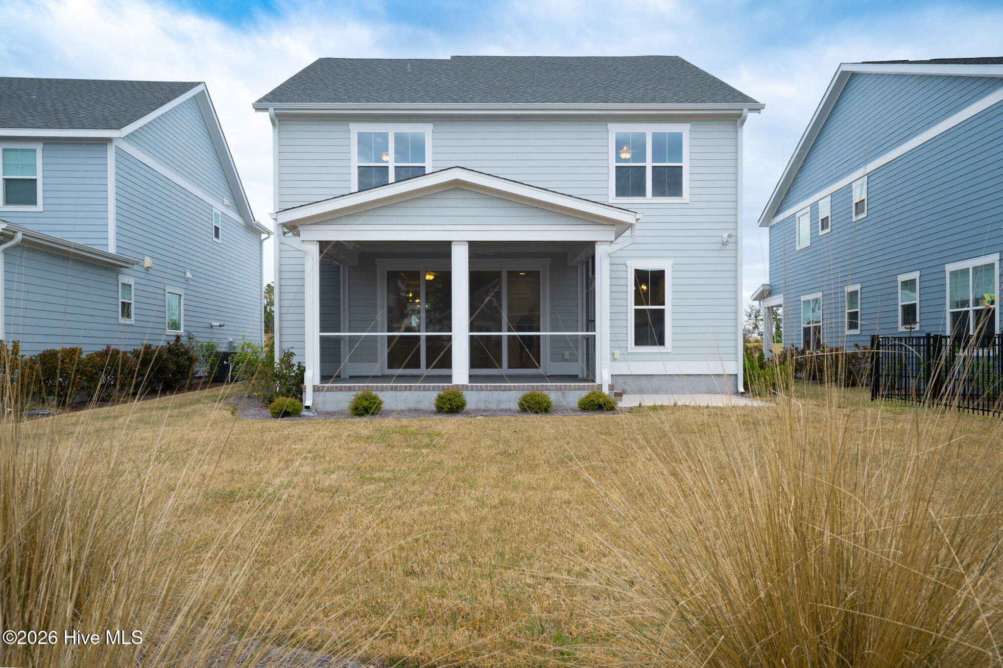 100564626 | Photo 23