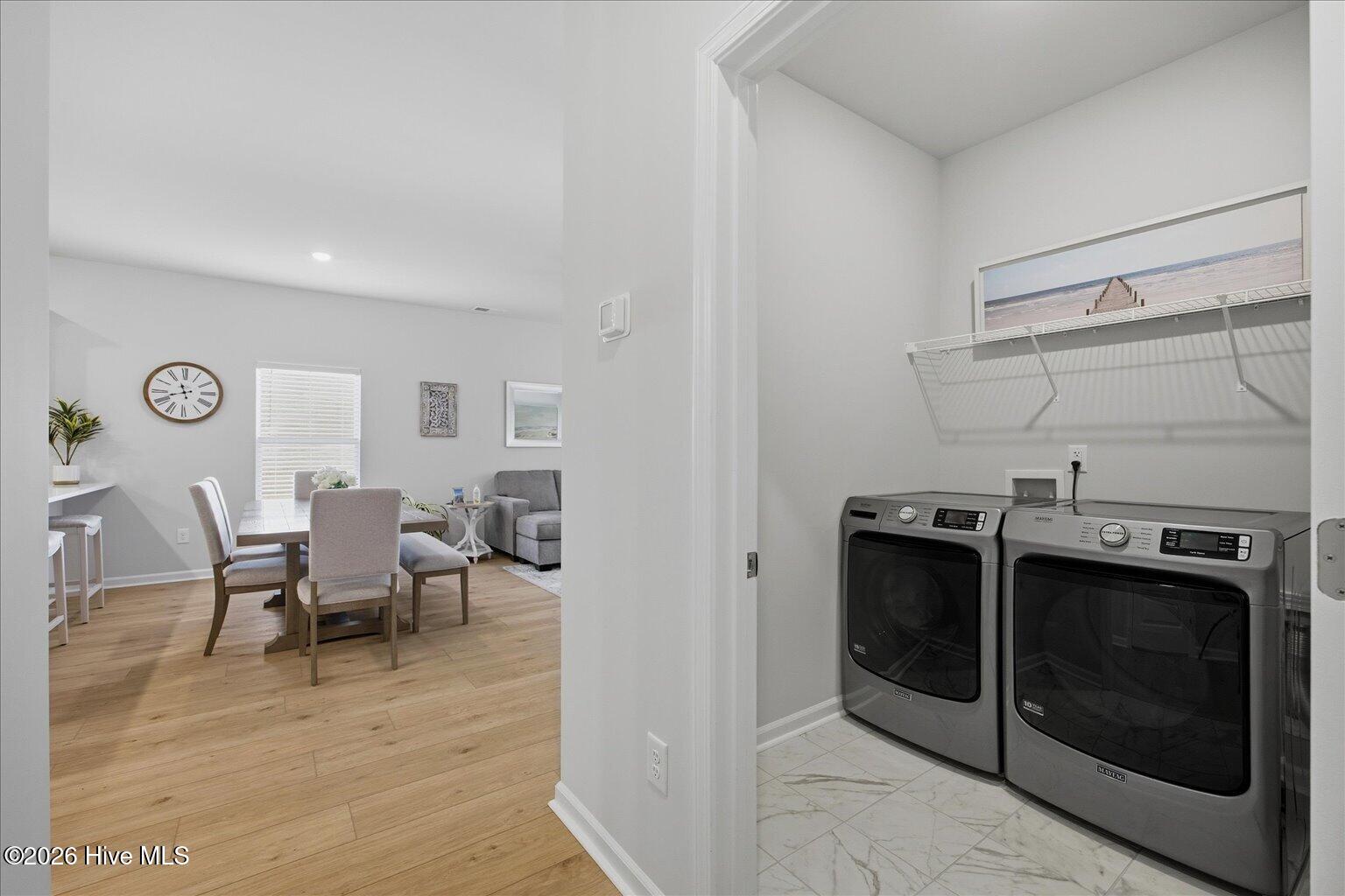 100560282 | Photo 20