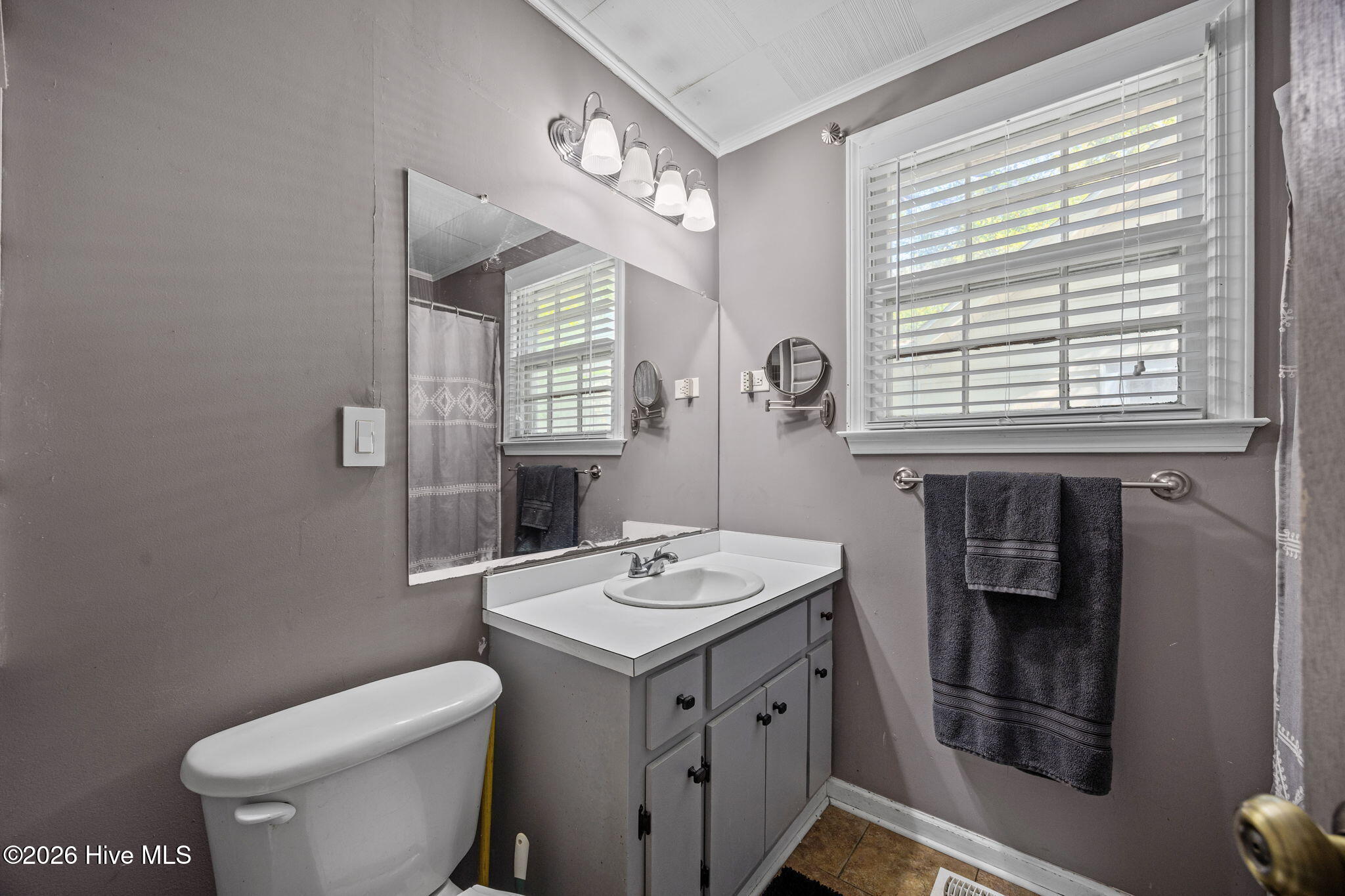 2812 Evans Street, Morehead City, NC, 28557