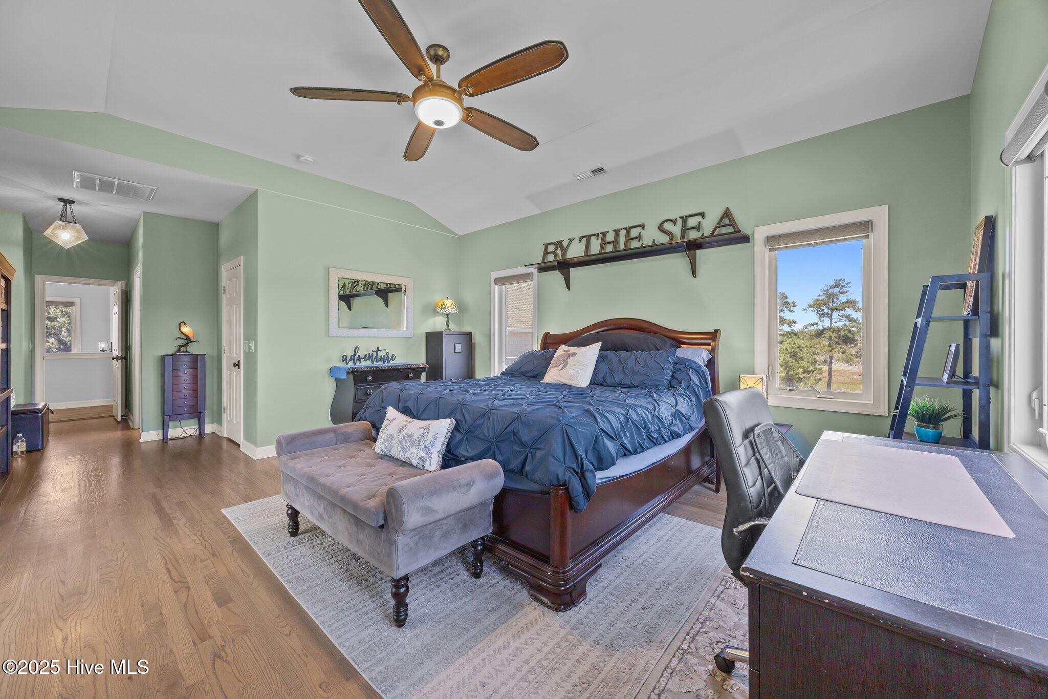 100517402 | Photo 52