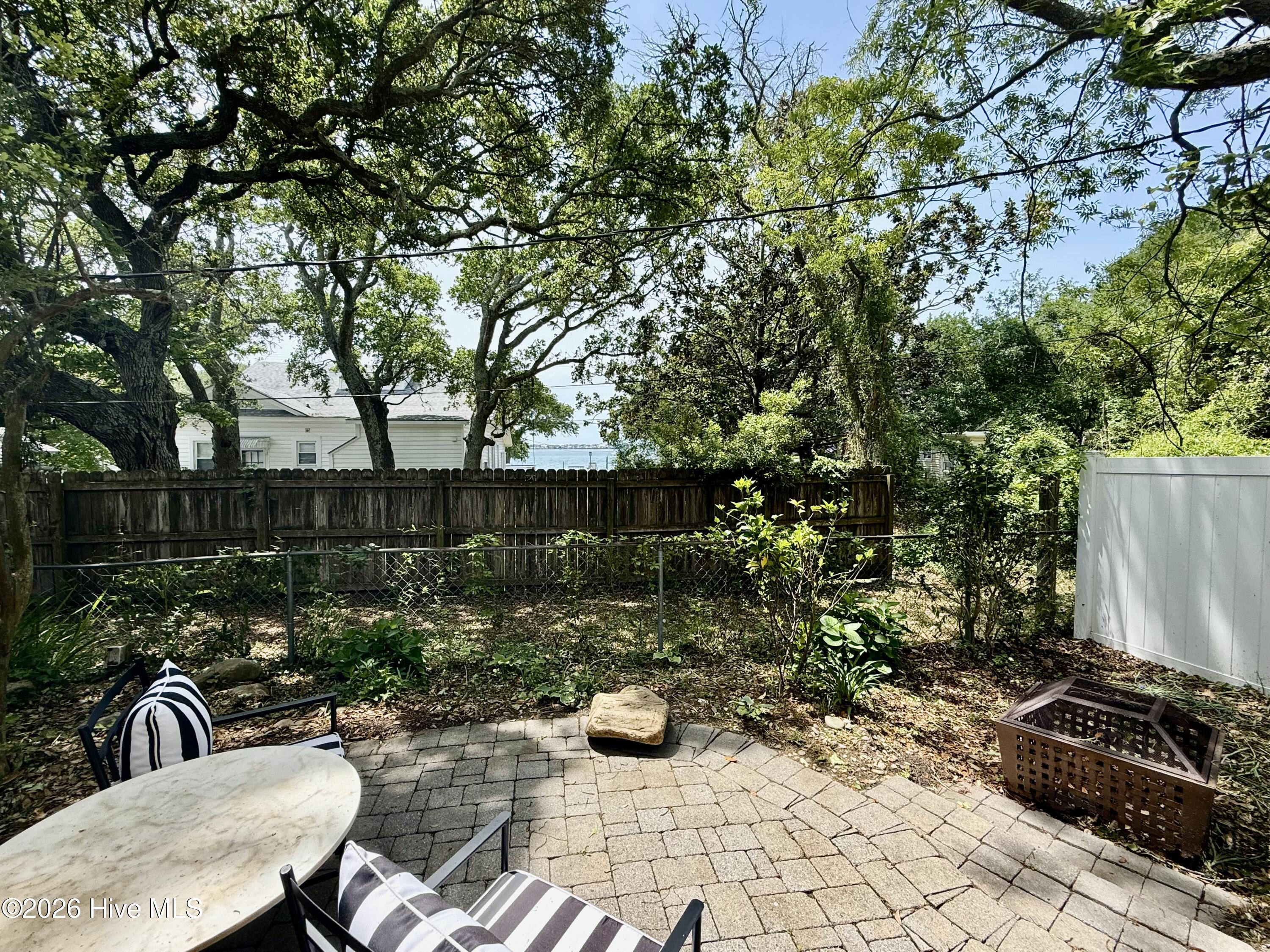 2807 Arendell Street,Morehead City
