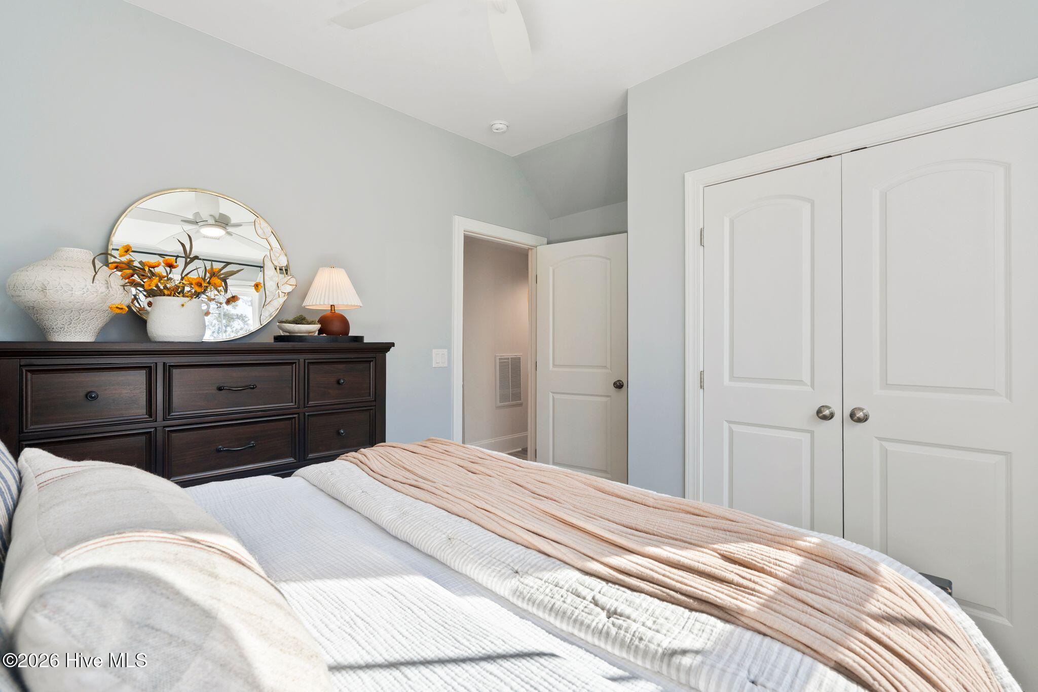 100551668 | Photo 66