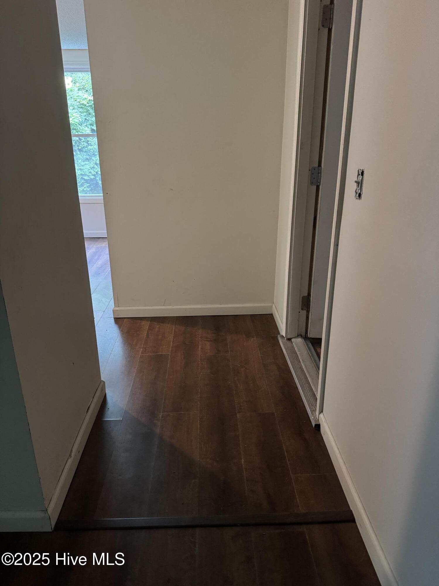 100534735 | Photo 12