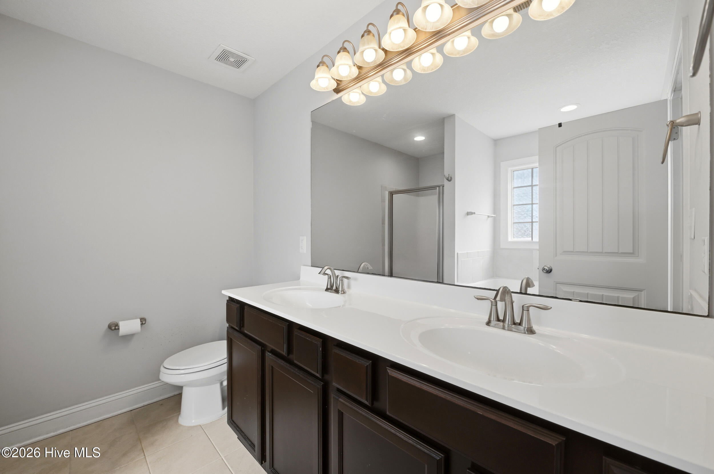 100567654 | Photo 12