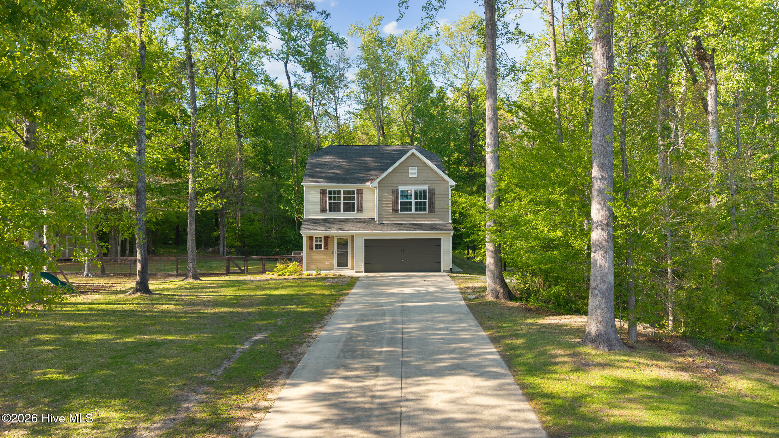 100567487 | Photo 36