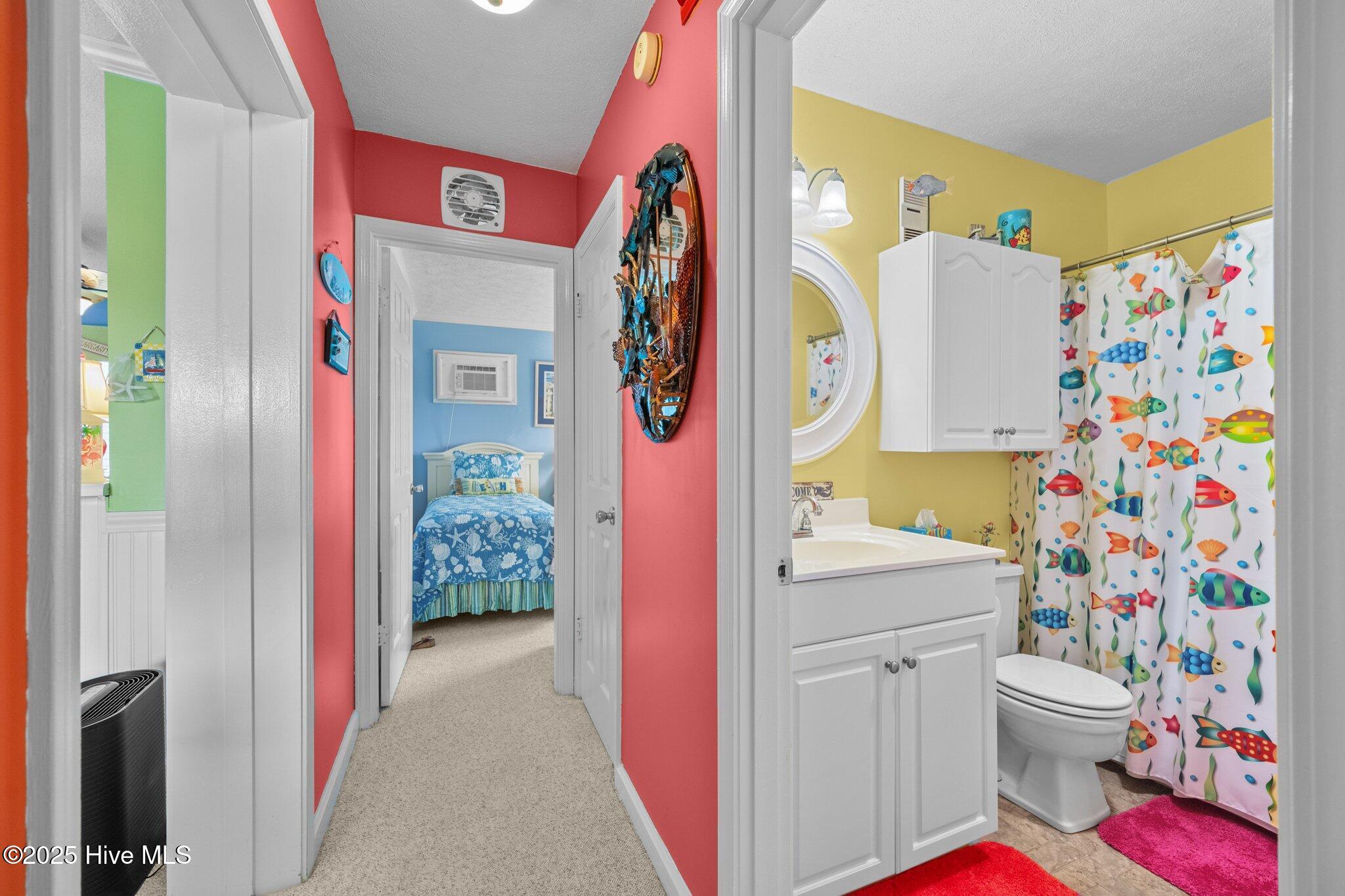 100559398 | Photo 21