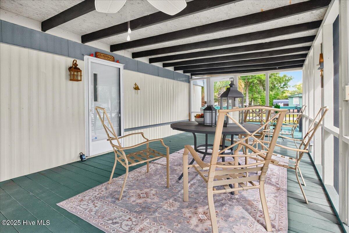 100534395 | Photo 34