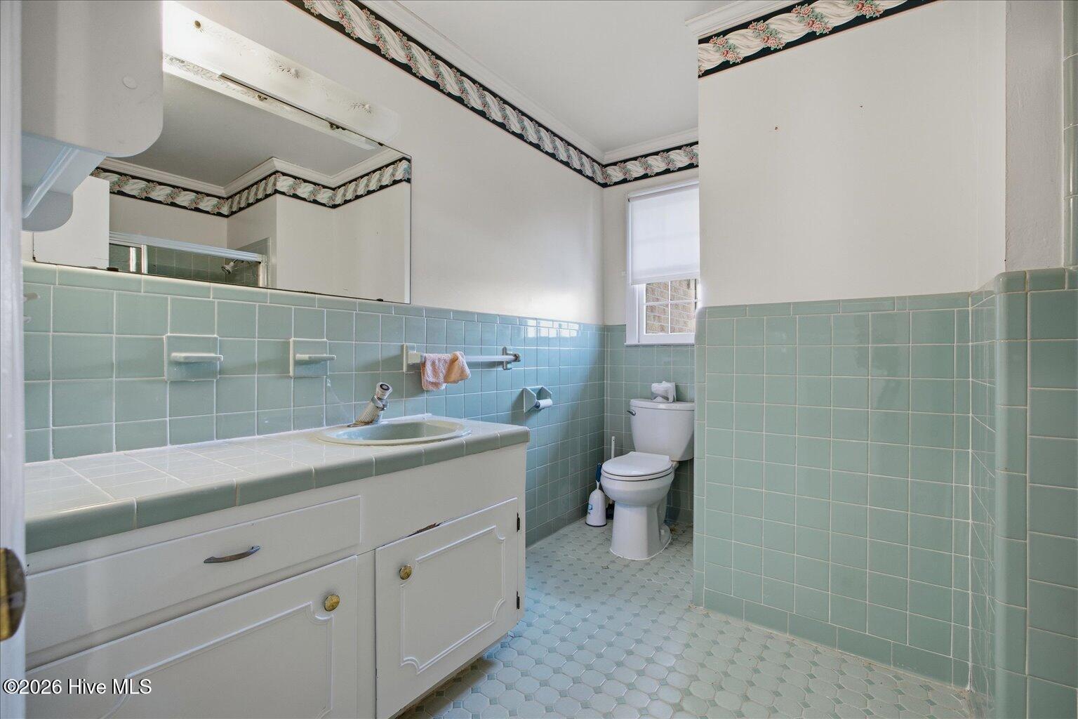 100557418 | Photo 25