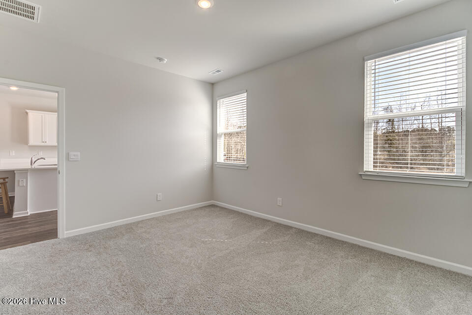 100557891 | Photo 10