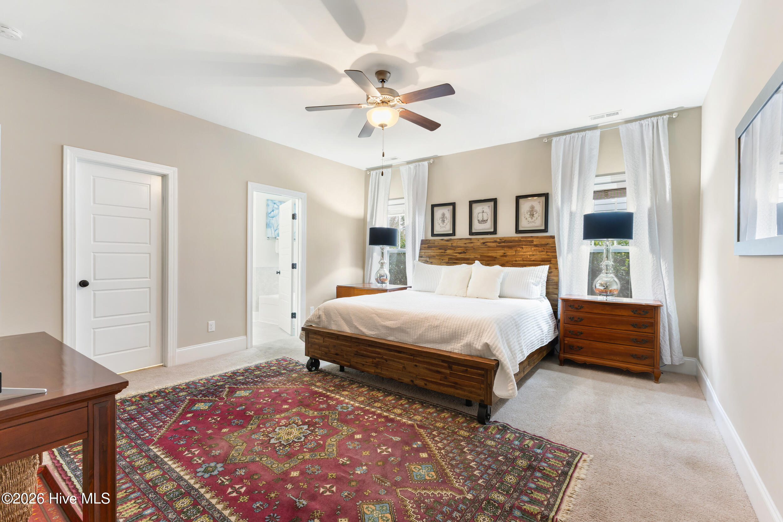 100554071 | Photo 19