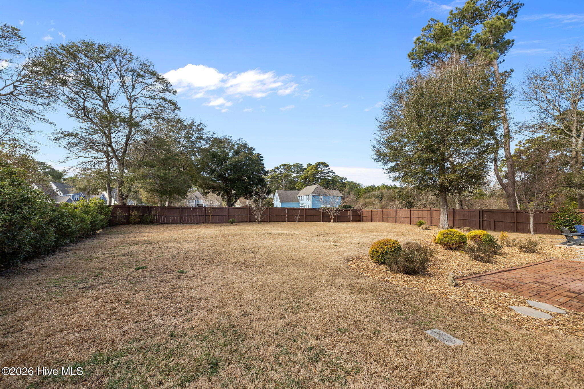 100549761 | Photo 54