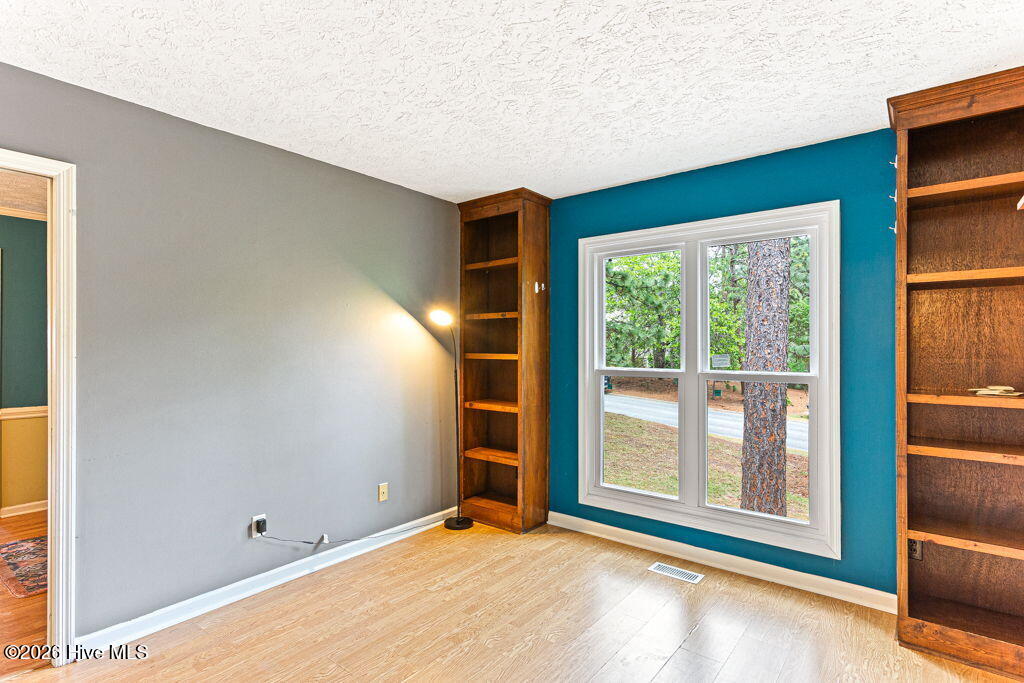 2-web-or-mls-420 E. Hedgelawn Way-LR-JFP