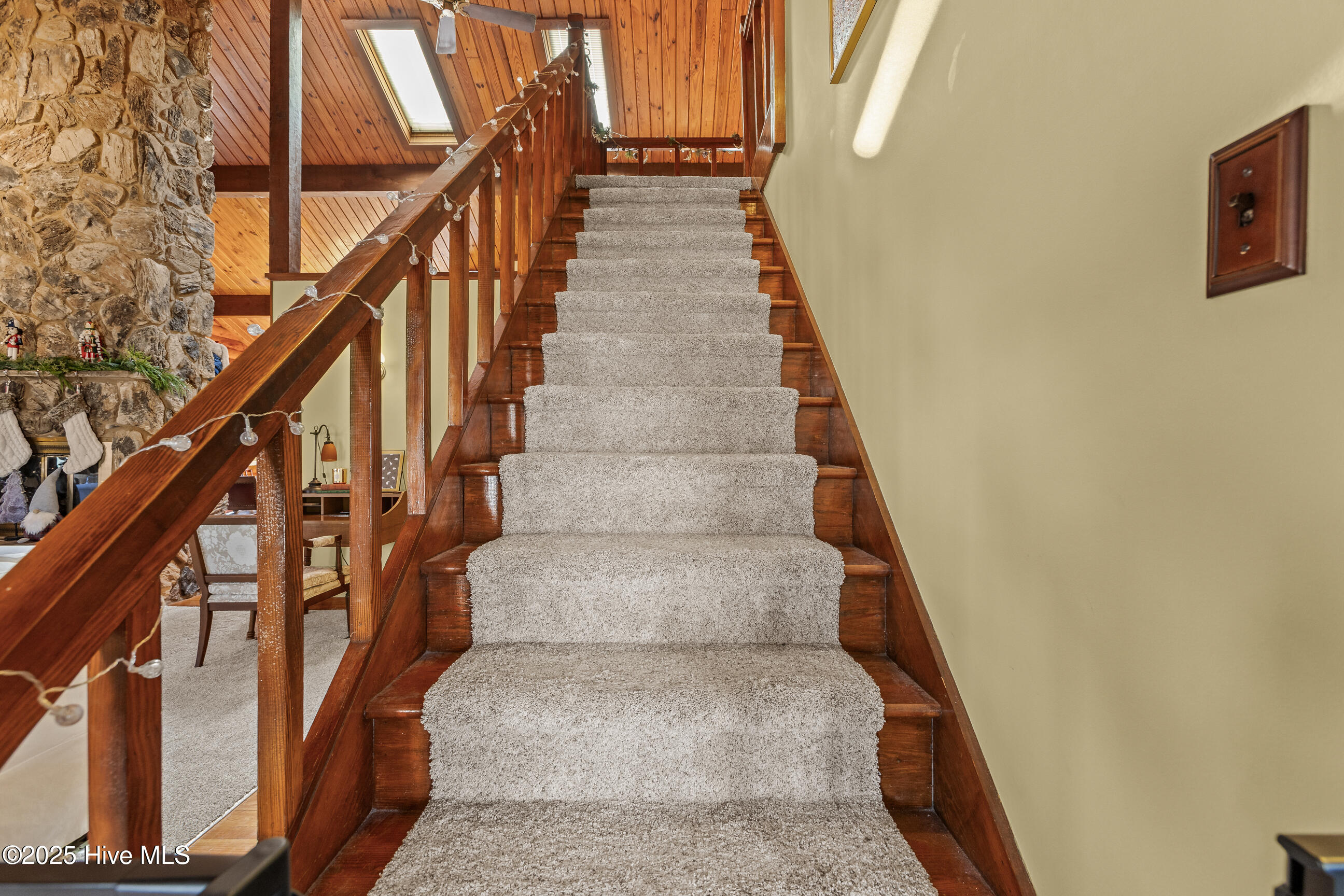 100544846 | Photo 30