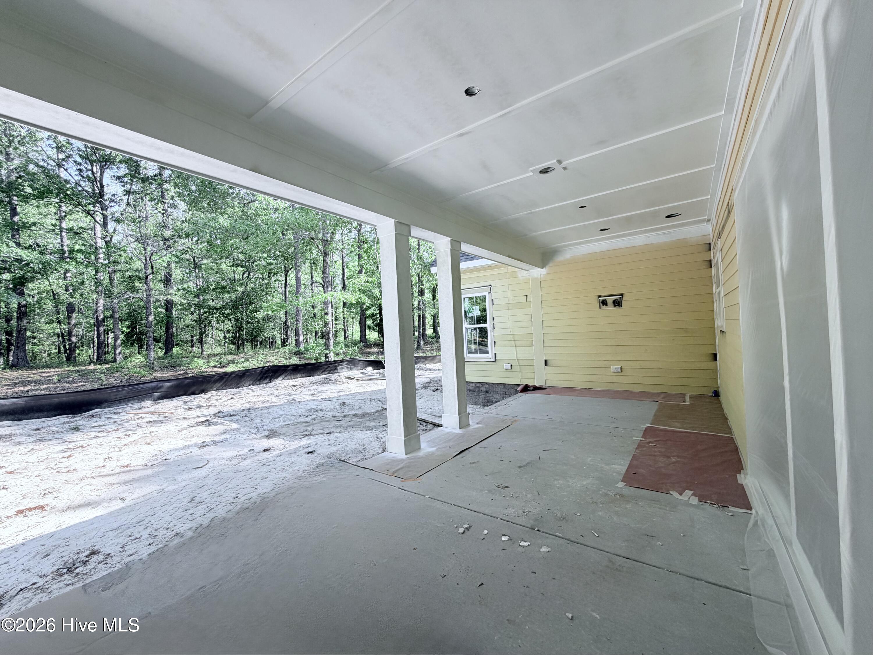 100543431 | Photo 18